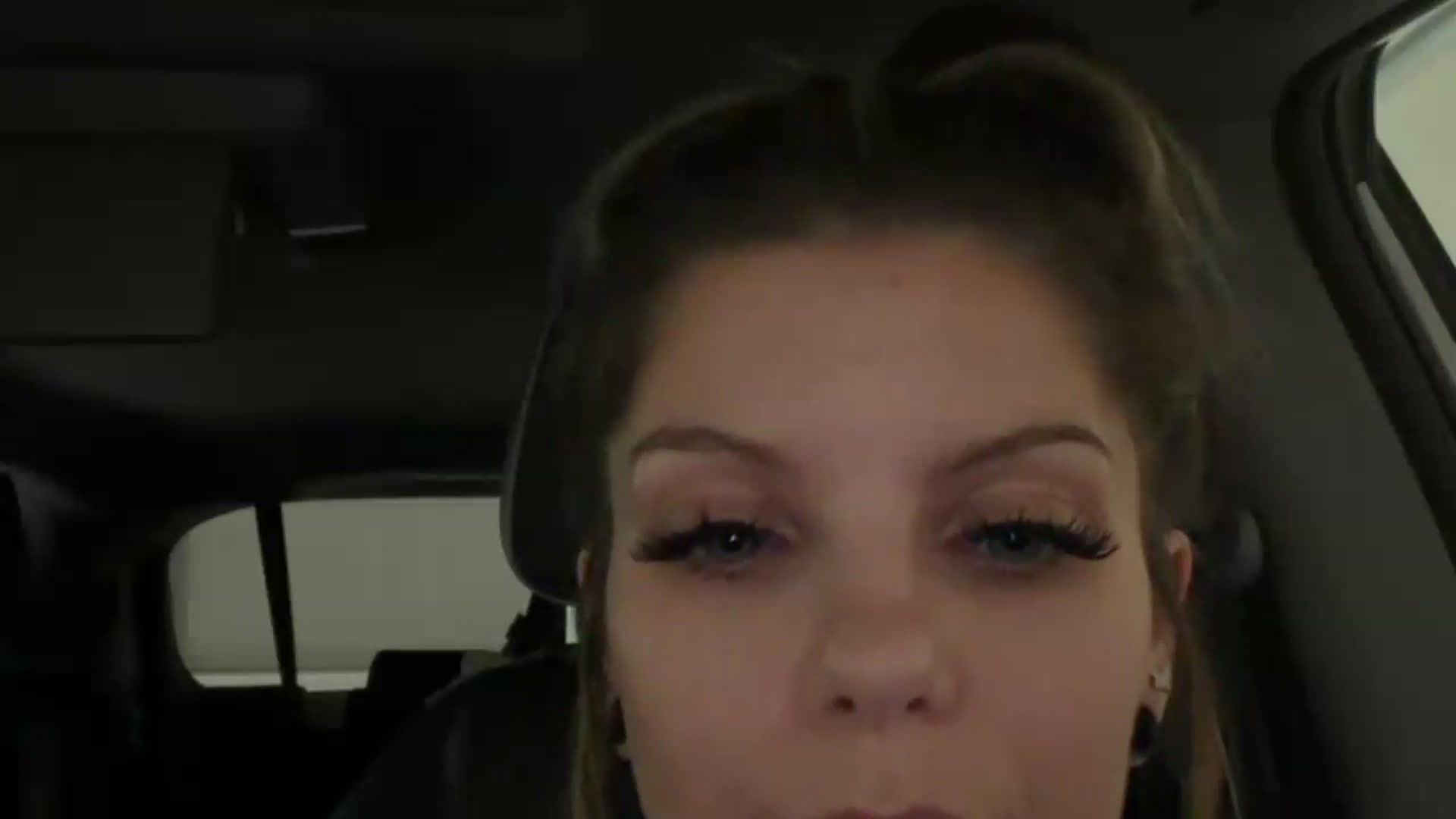 Gallery image thumbnail from punchdrunk1717's myfreecams stream on, 05/17/2026, 13:00 image 19 of 20