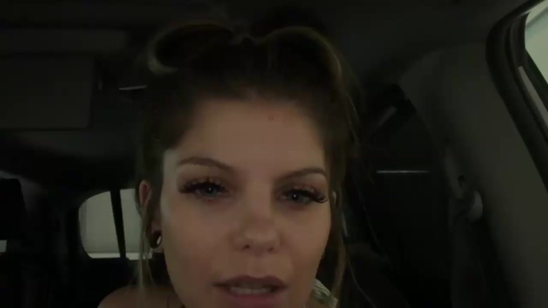 Gallery image thumbnail from punchdrunk1717's myfreecams stream on, 05/17/2026, 13:00 image 18 of 20