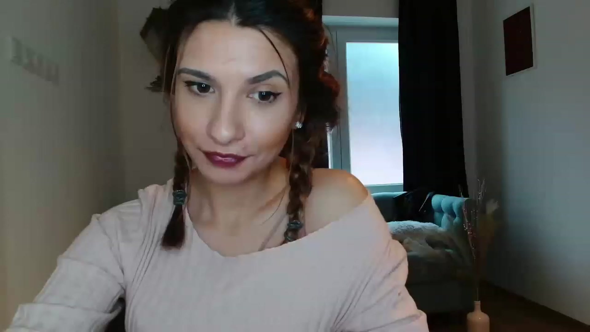 Gallery image thumbnail from pussy_kitti's myfreecams stream on, 11/26/2022, 13:08 image 5 of 20