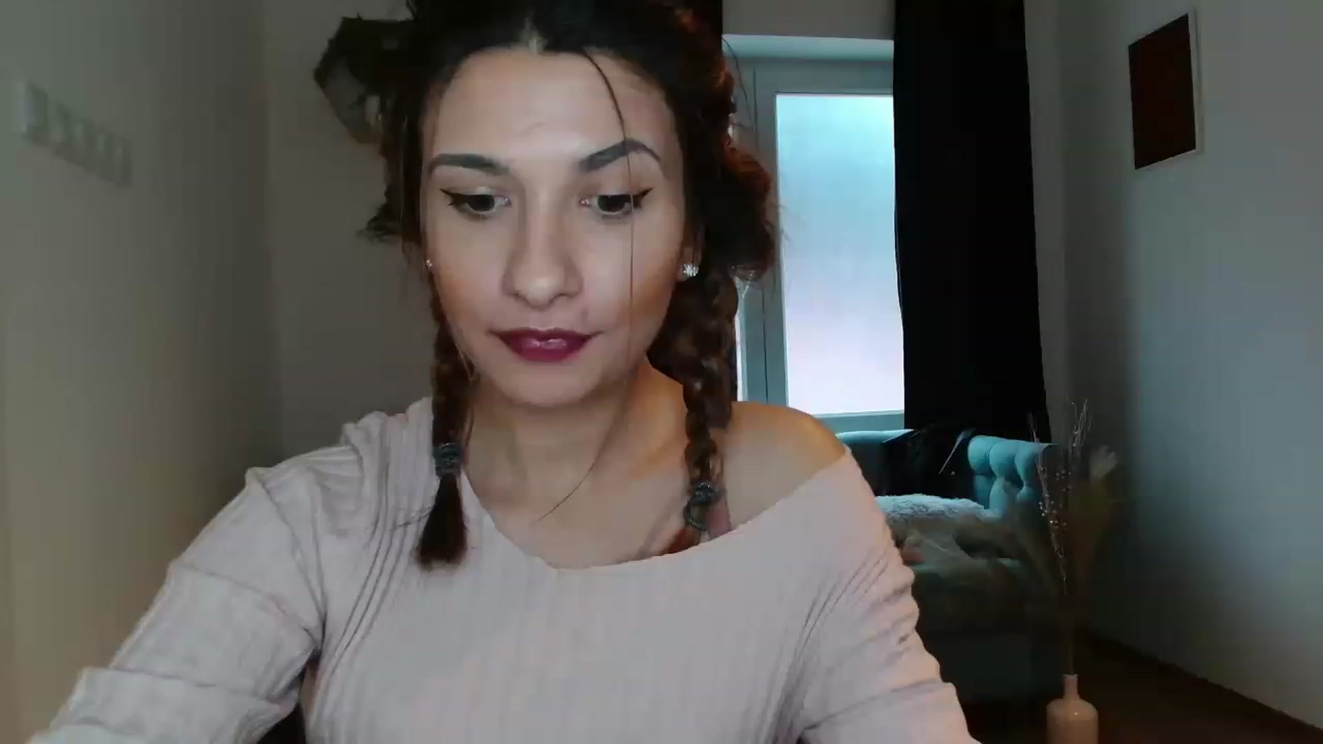 Gallery image thumbnail from pussy_kitti's myfreecams stream on, 11/26/2022, 13:08 image 6 of 20