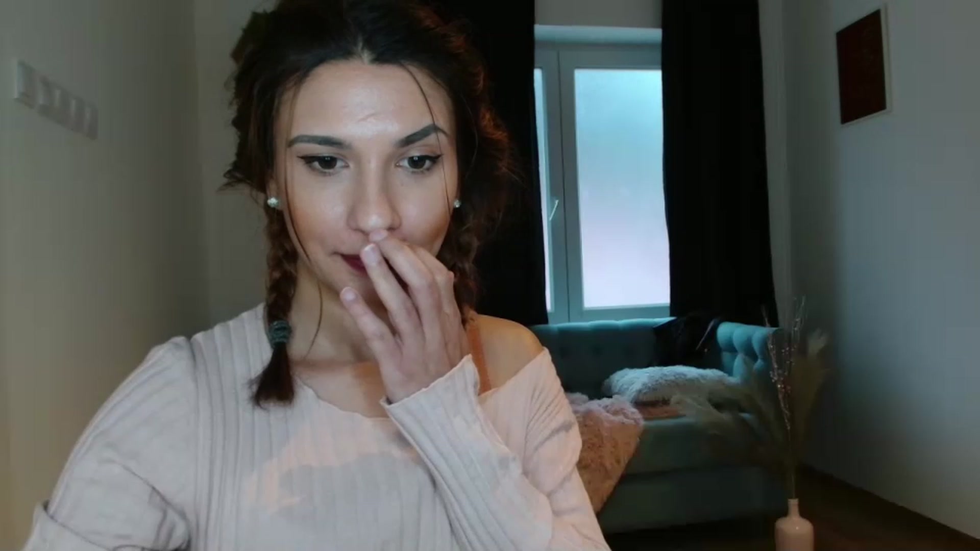 Gallery image thumbnail from pussy_kitti's myfreecams stream on, 11/26/2022, 13:29 image 1 of 20
