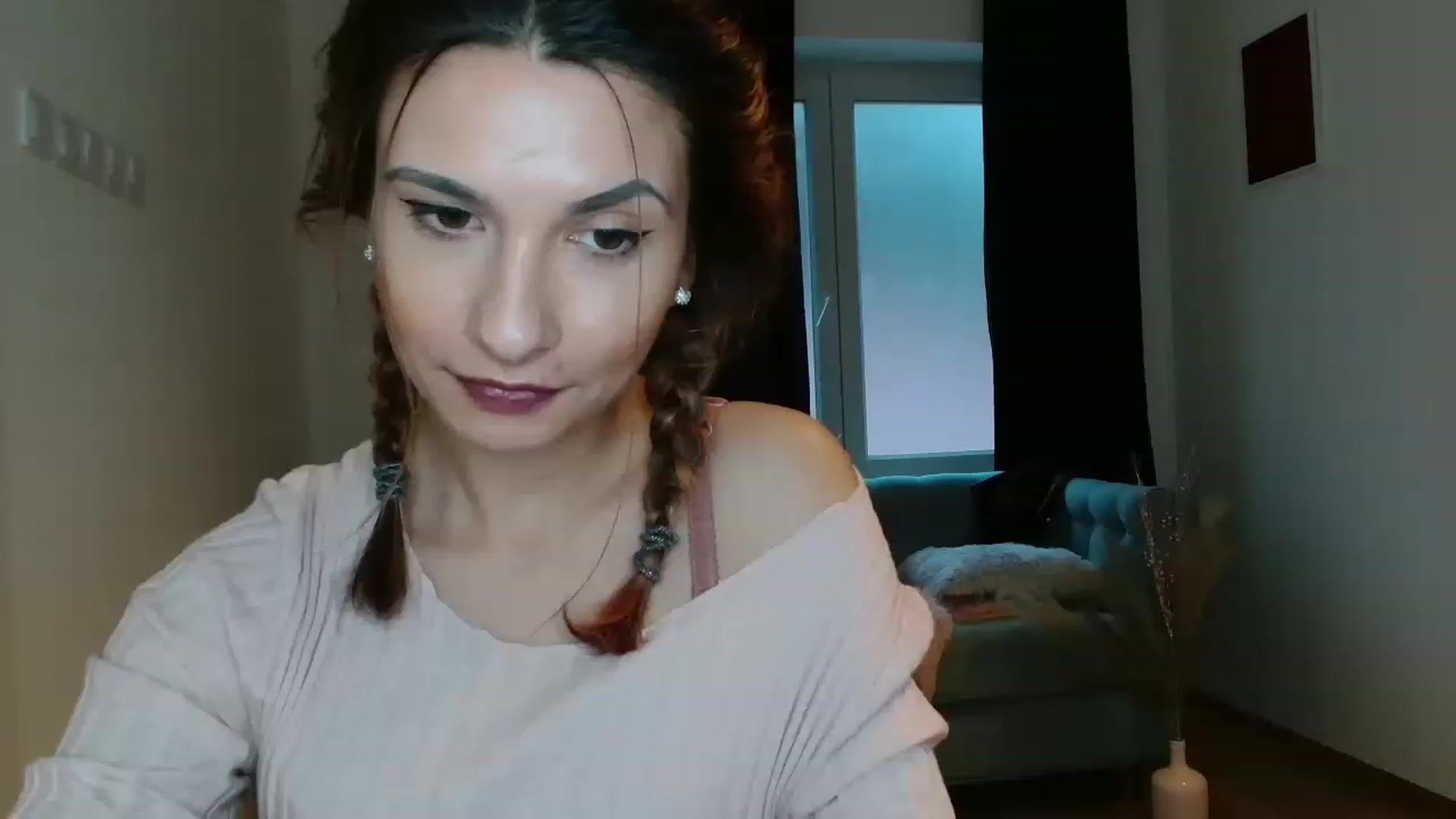Gallery image thumbnail from pussy_kitti's myfreecams stream on, 11/26/2022, 14:26 image 16 of 20