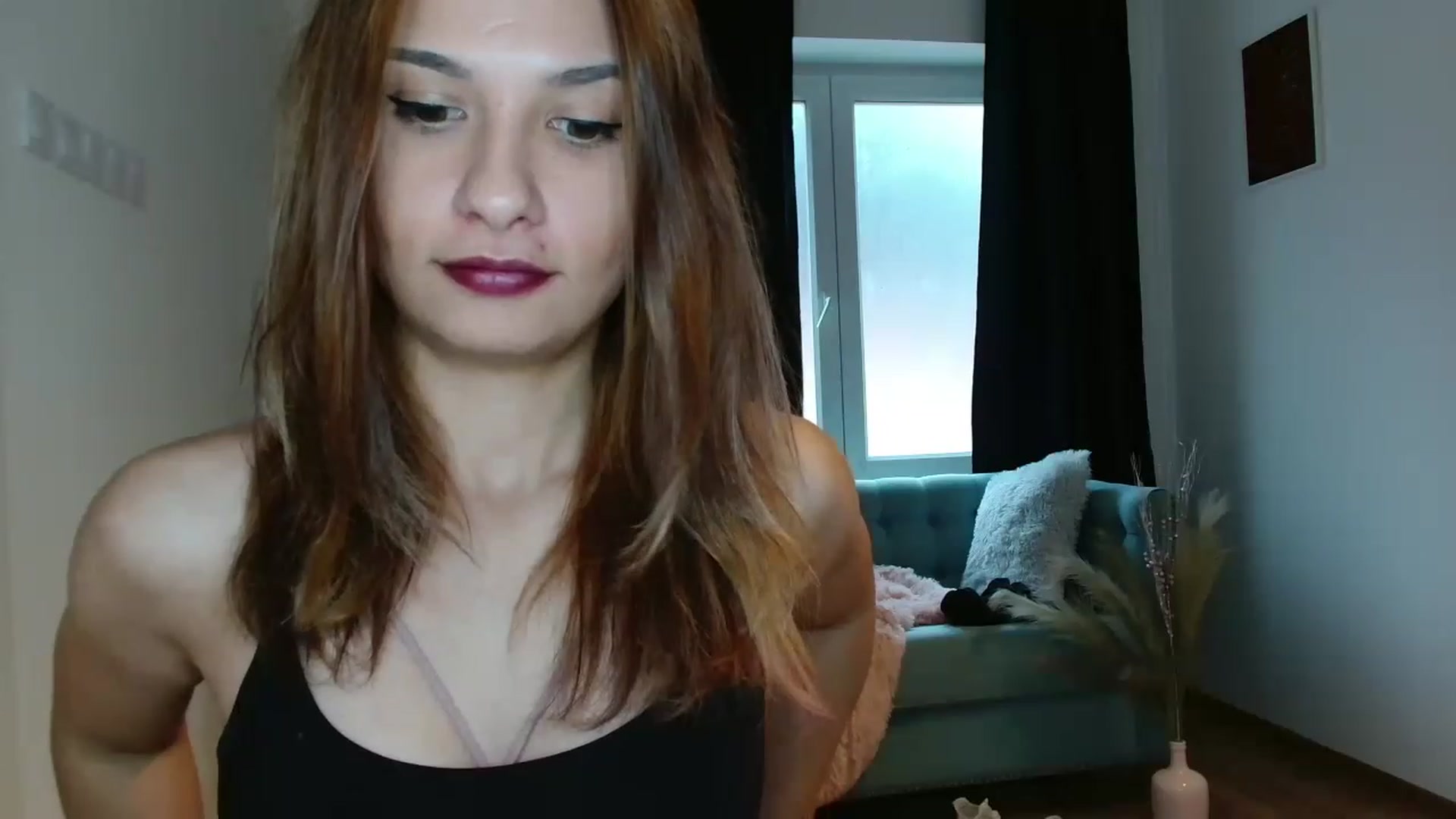Gallery image thumbnail from pussy_kitti's myfreecams stream on, 11/27/2022, 10:18 image 9 of 20