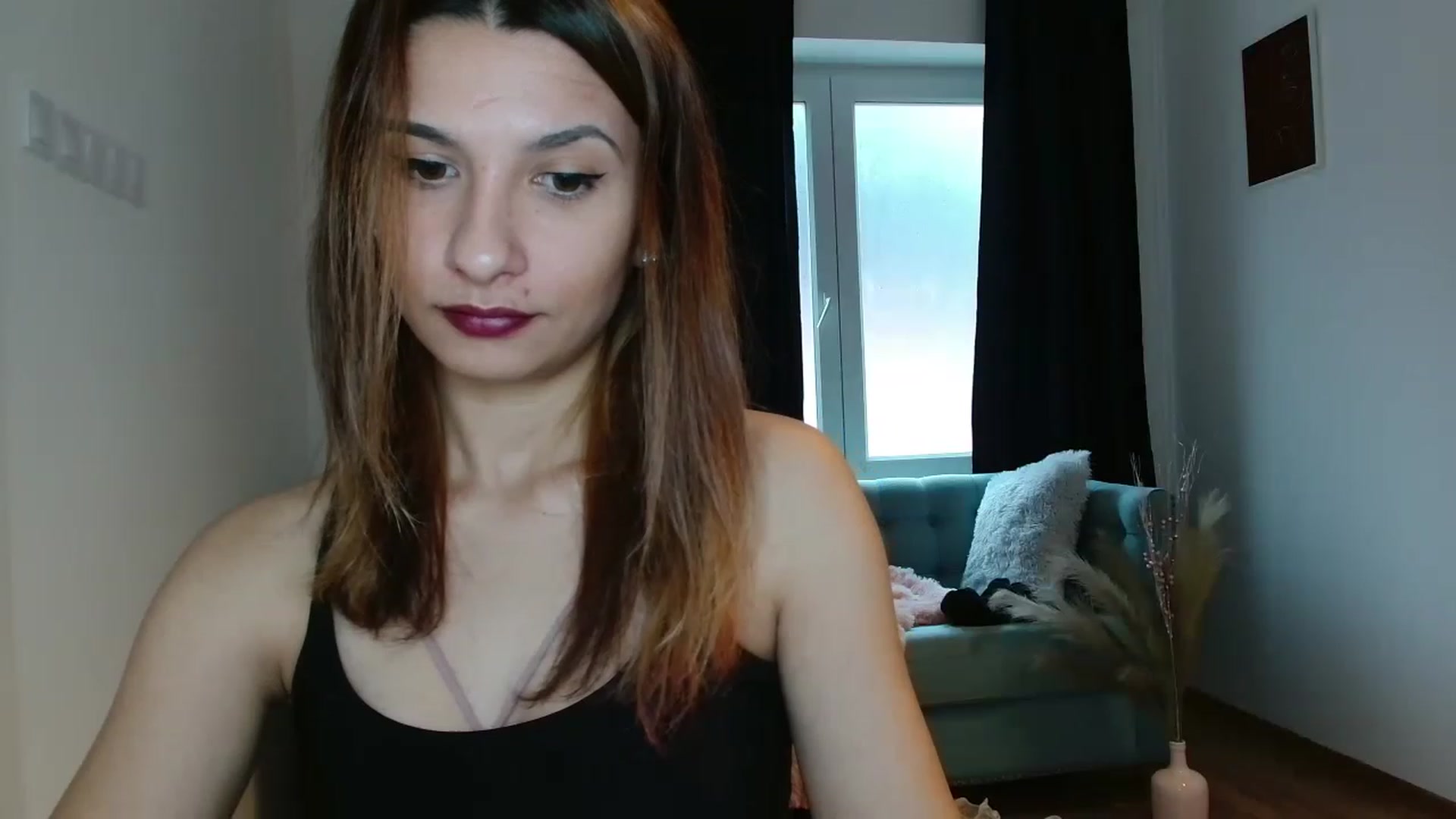 Gallery image thumbnail from pussy_kitti's myfreecams stream on, 11/27/2022, 10:18 image 16 of 20