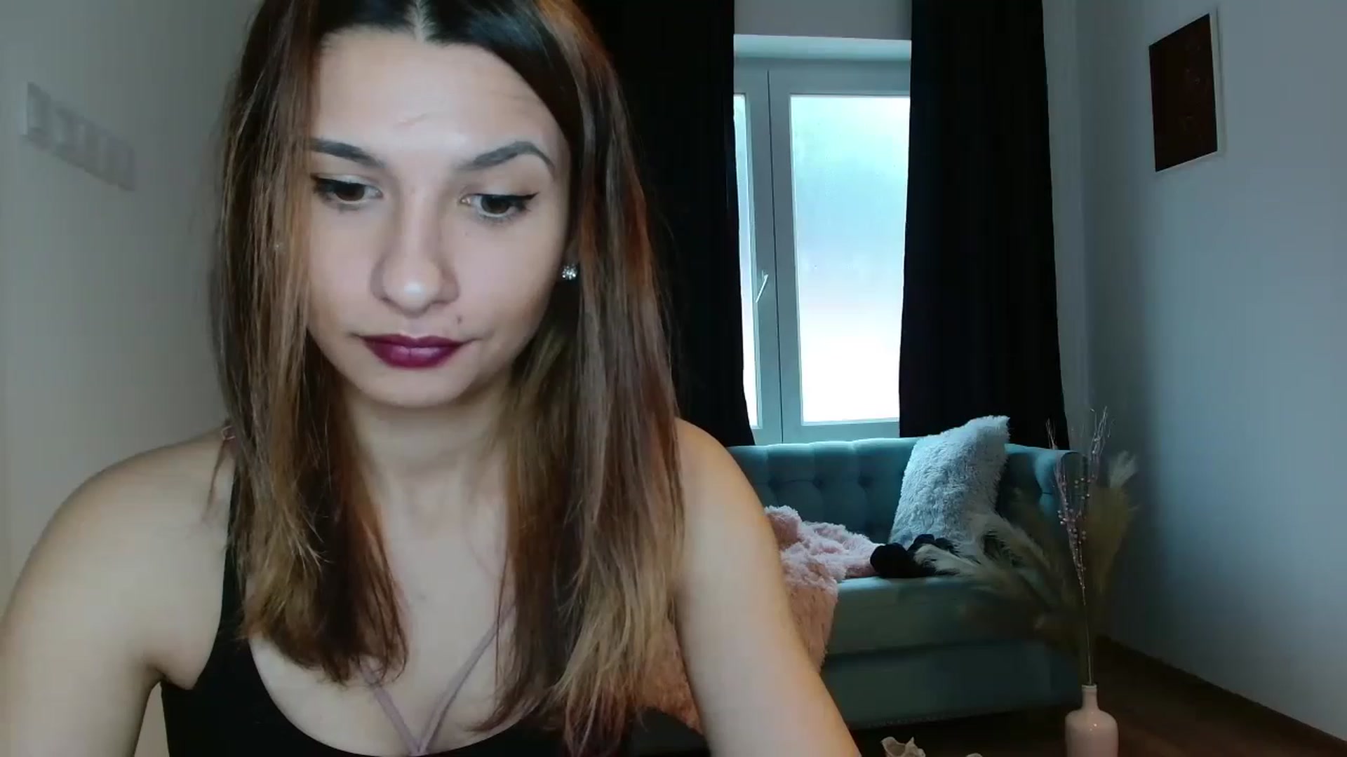 Gallery image thumbnail from pussy_kitti's myfreecams stream on, 11/27/2022, 10:18 image 15 of 20