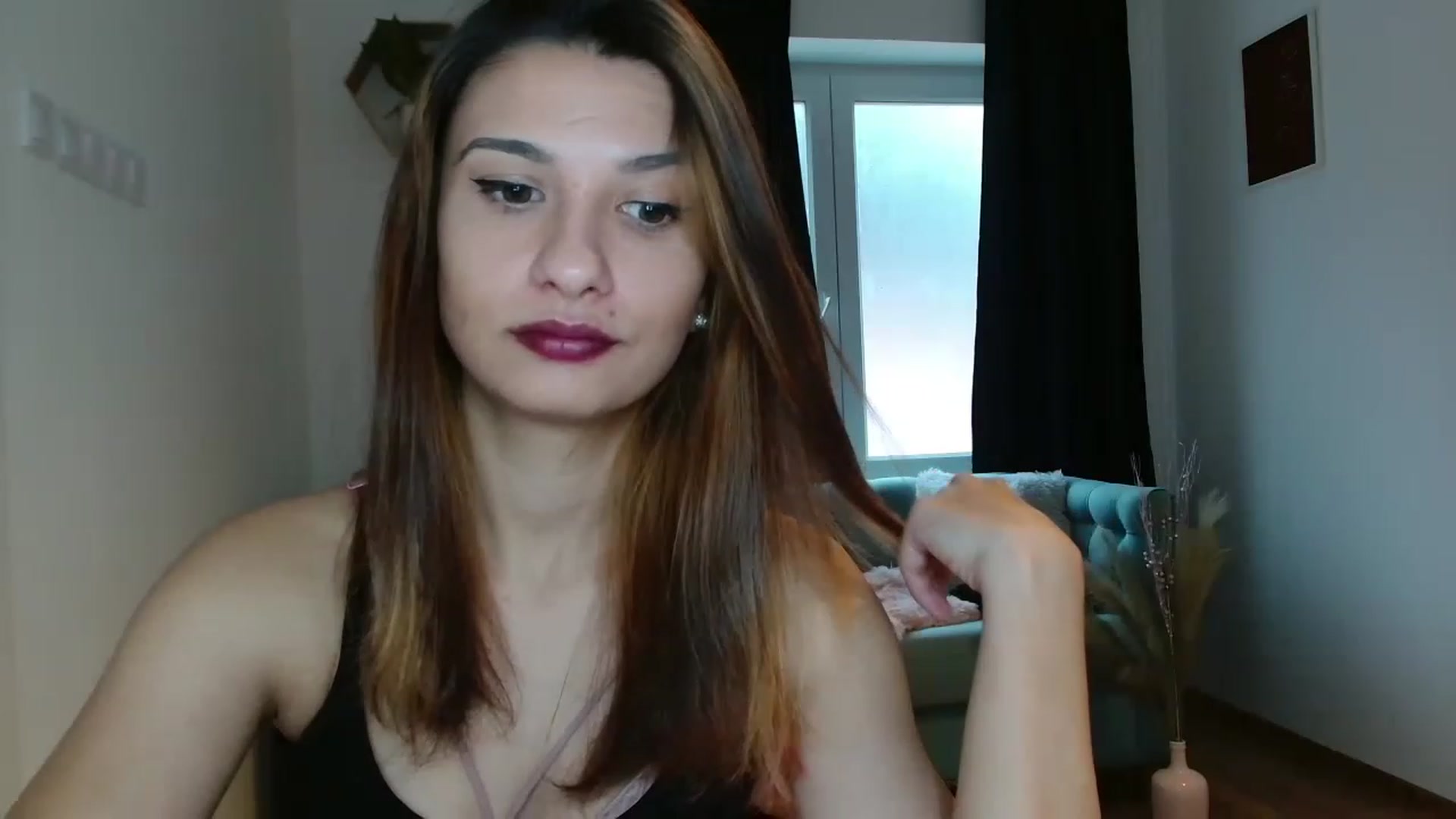 Gallery image thumbnail from pussy_kitti's myfreecams stream on, 11/27/2022, 10:18 image 2 of 20