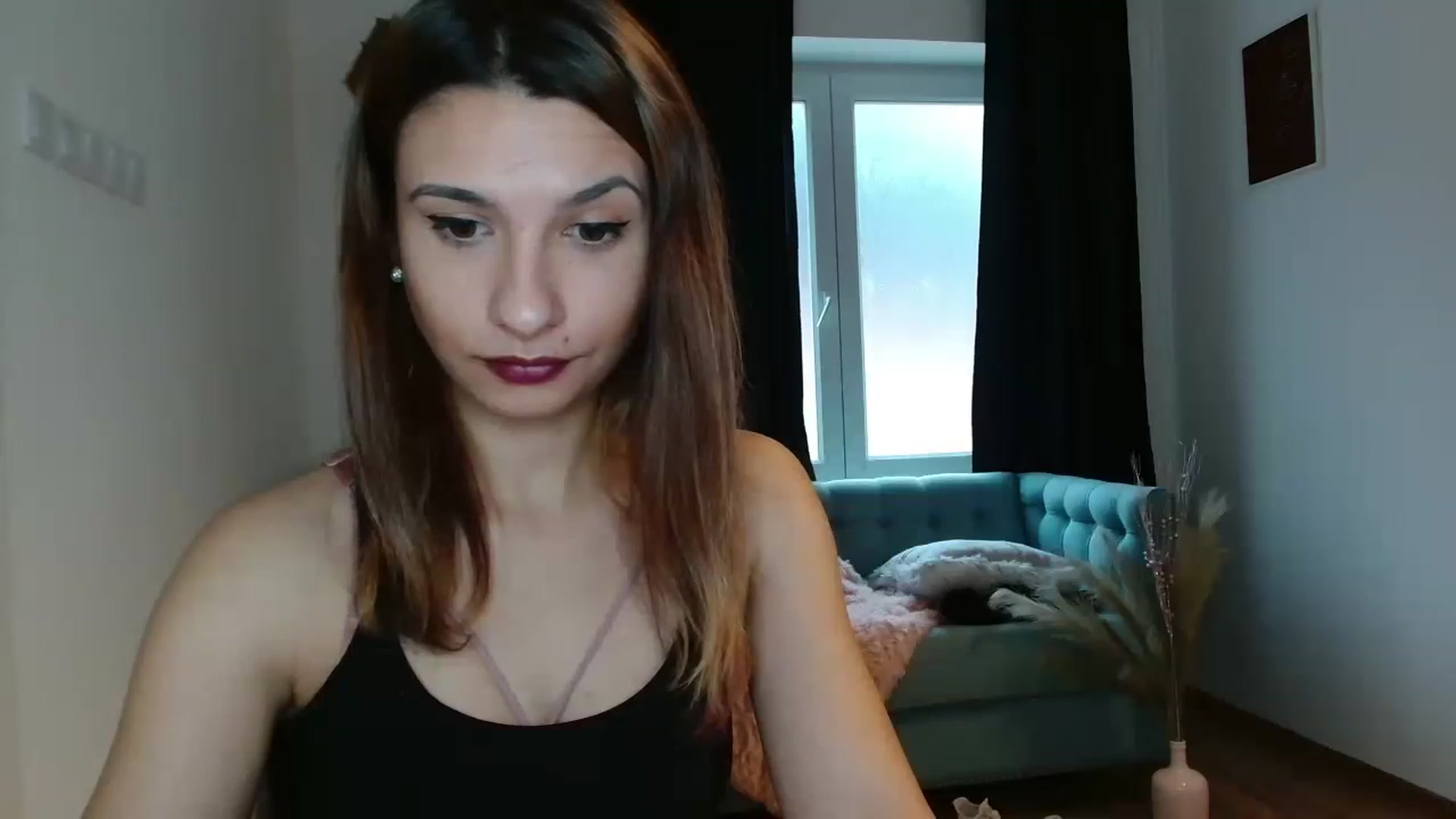 Gallery image thumbnail from pussy_kitti's myfreecams stream on, 11/27/2022, 11:49 image 8 of 20