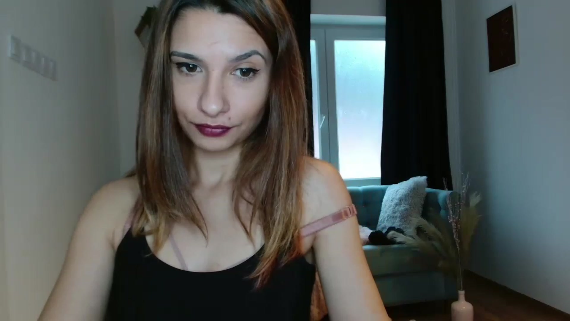 Gallery image thumbnail from pussy_kitti's myfreecams stream on, 11/27/2022, 11:49 image 4 of 20