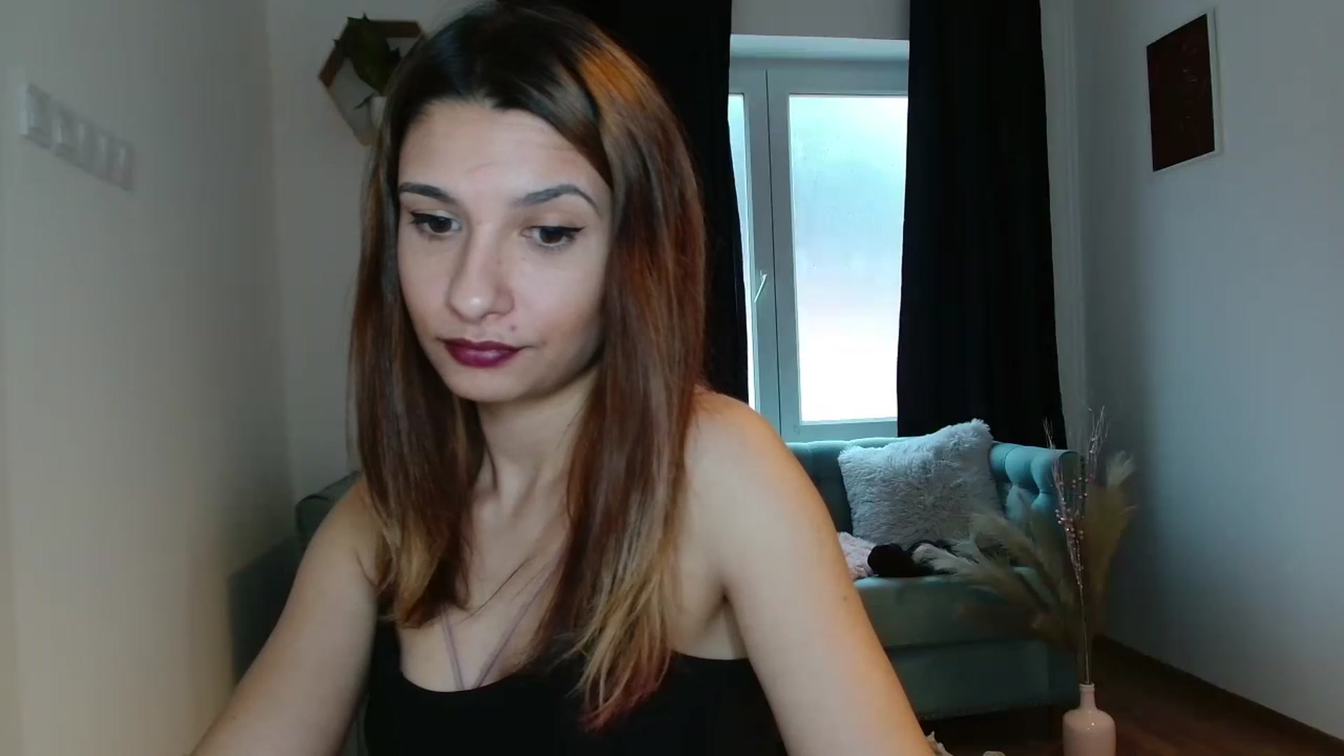 Gallery image thumbnail from pussy_kitti's myfreecams stream on, 11/27/2022, 11:49 image 14 of 20