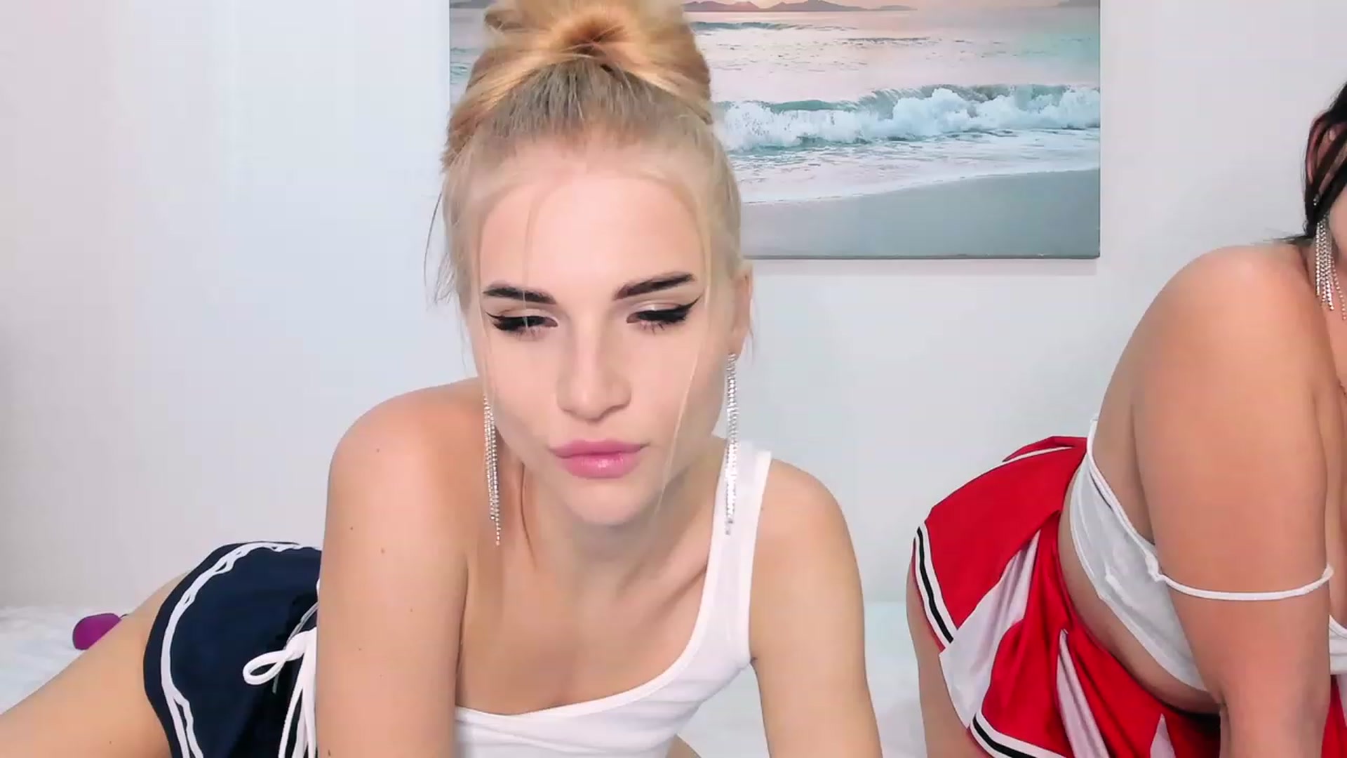 Gallery image thumbnail from pussykittiy's myfreecams stream on, 11/06/2023, 19:38 image 6 of 20