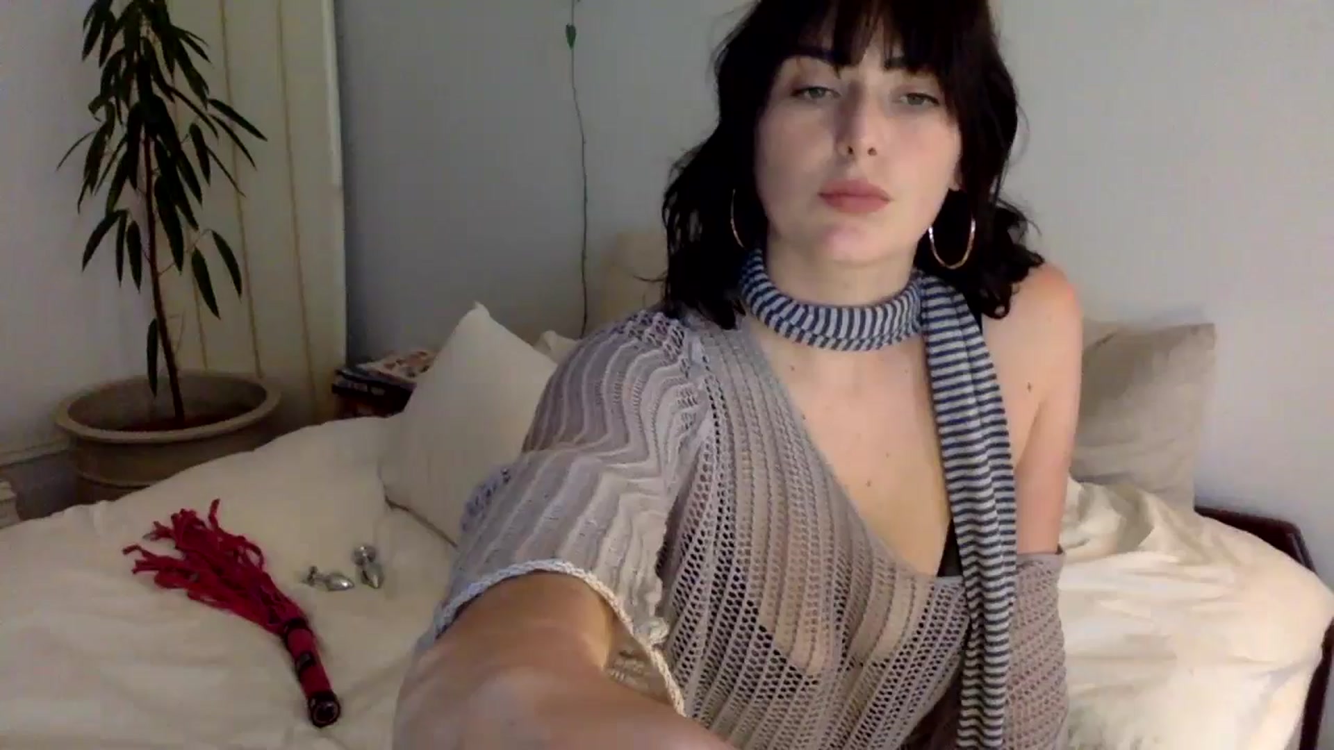 Gallery image thumbnail from pyrexPrincess's myfreecams stream on, 05/20/2024, 03:34 image 11 of 20