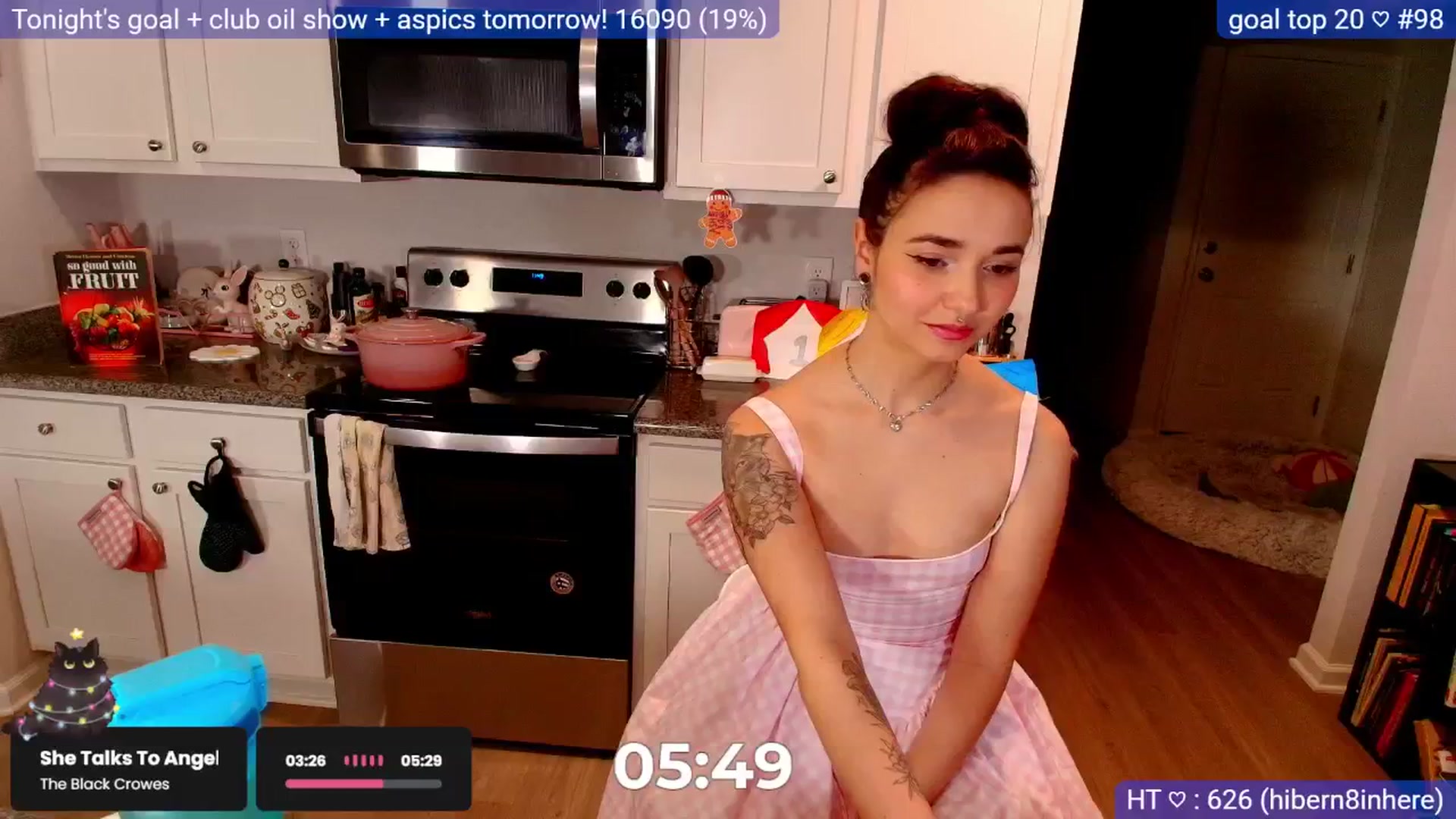 Gallery image thumbnail from quaalewds's myfreecams stream on, 12/29/2025, 05:42 image 18 of 20