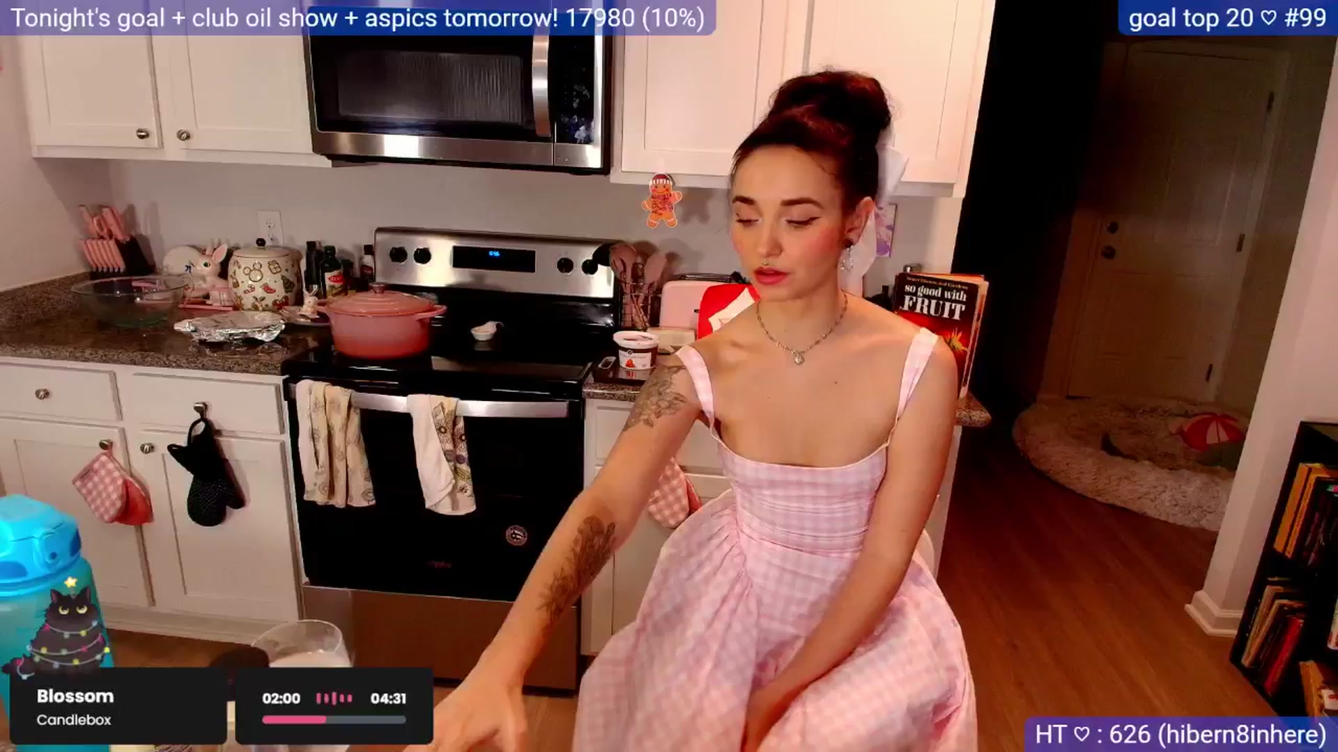 Gallery image thumbnail from quaalewds's myfreecams stream on, 12/29/2025, 05:42 image 13 of 20