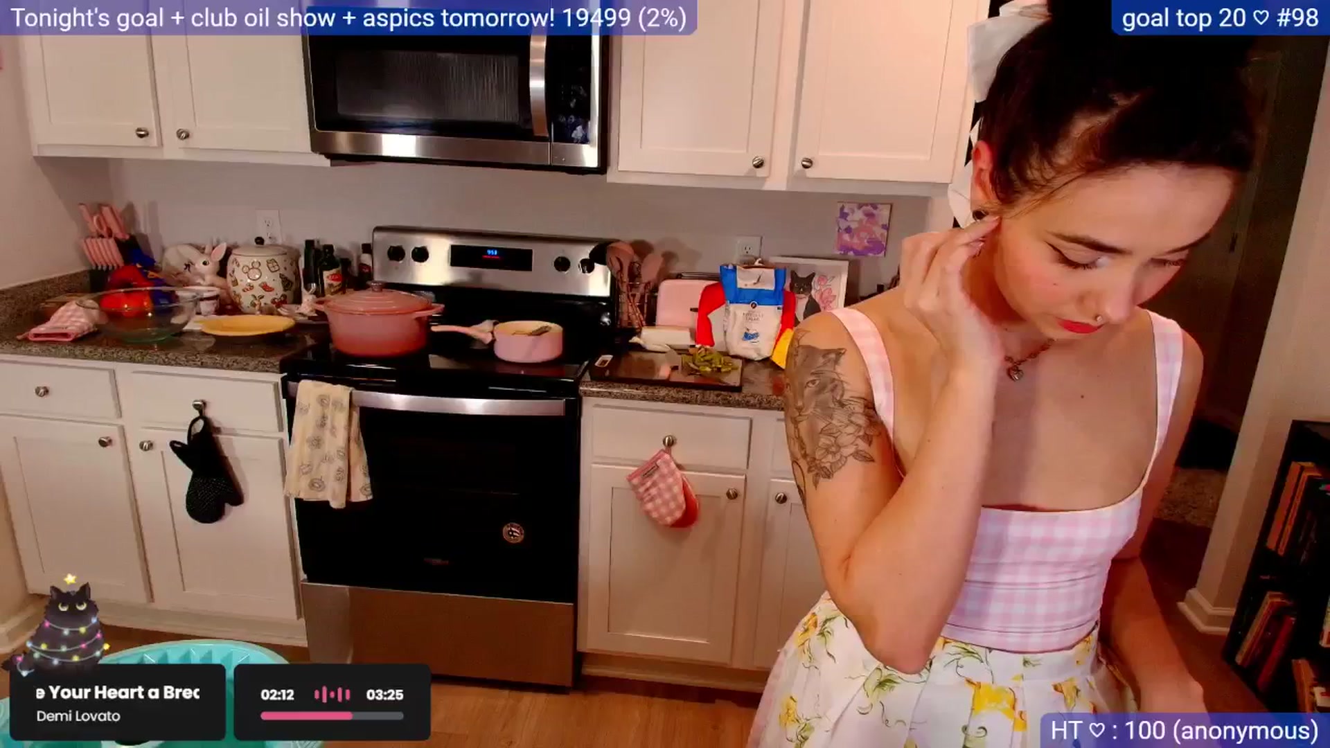 Gallery image thumbnail from quaalewds's myfreecams stream on, 12/29/2025, 05:42 image 7 of 20