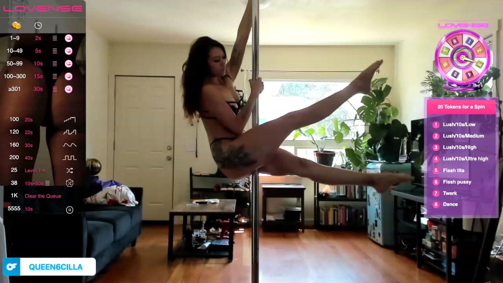 Gallery image thumbnail from queen6cilla's myfreecams stream on, 06/26/2023, 18:52 image 13 of 20
