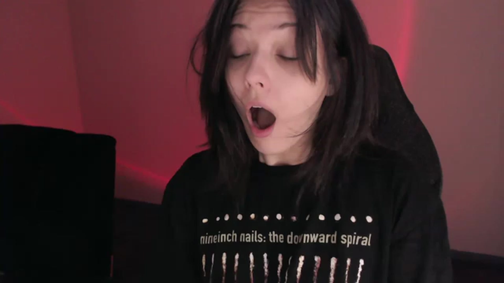 Gallery image thumbnail from r00m704v01d's myfreecams stream on, 02/17/2023, 01:06 image 20 of 20