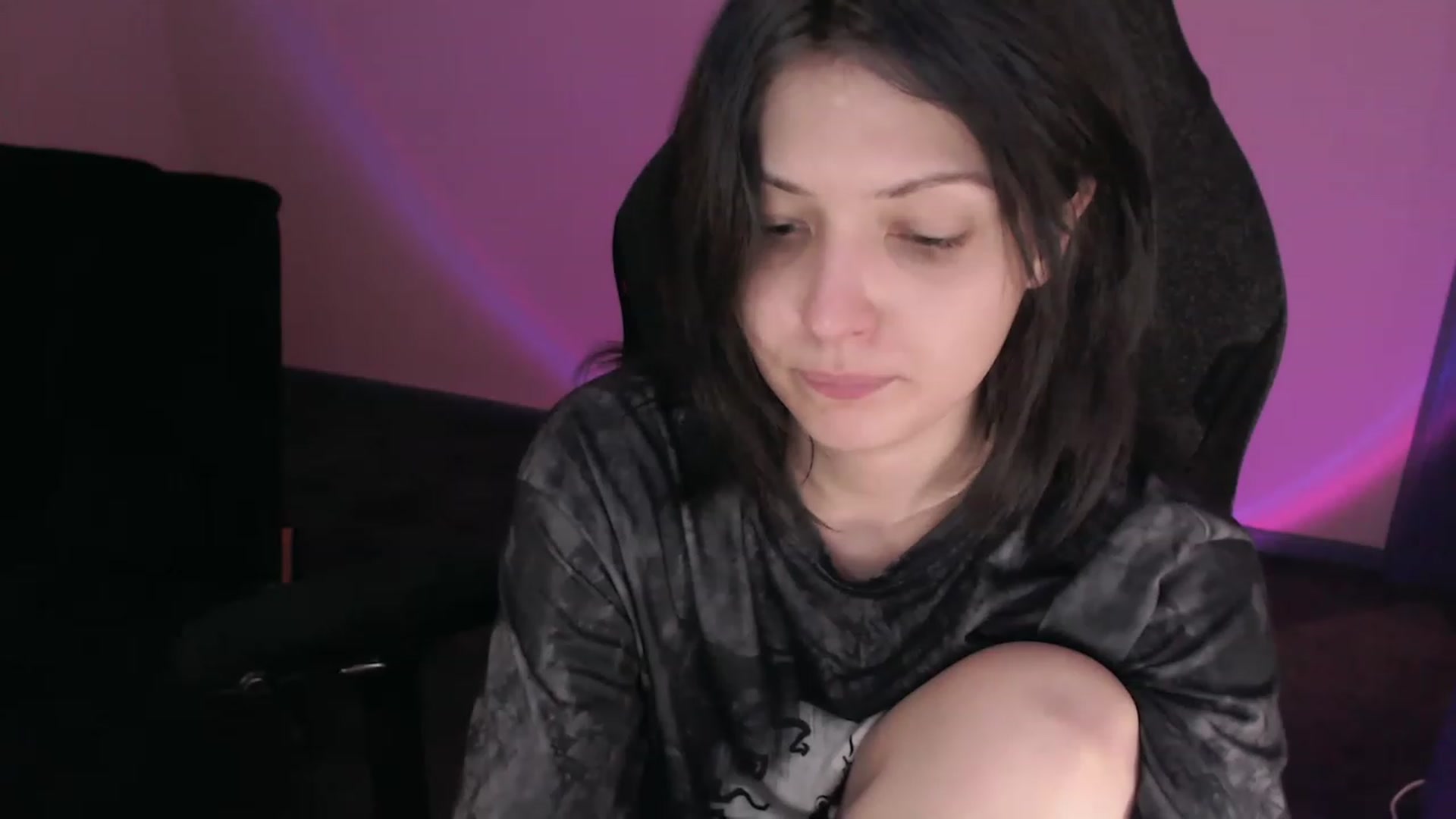 Gallery image thumbnail from r00m704v01d's myfreecams stream on, 02/17/2023, 05:43 image 19 of 20