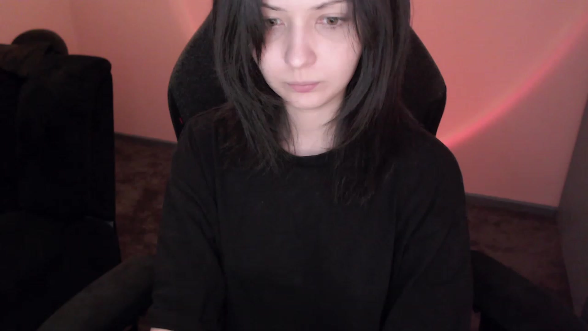 Gallery image thumbnail from r00m704v01d's myfreecams stream on, 02/18/2023, 02:40 image 20 of 20