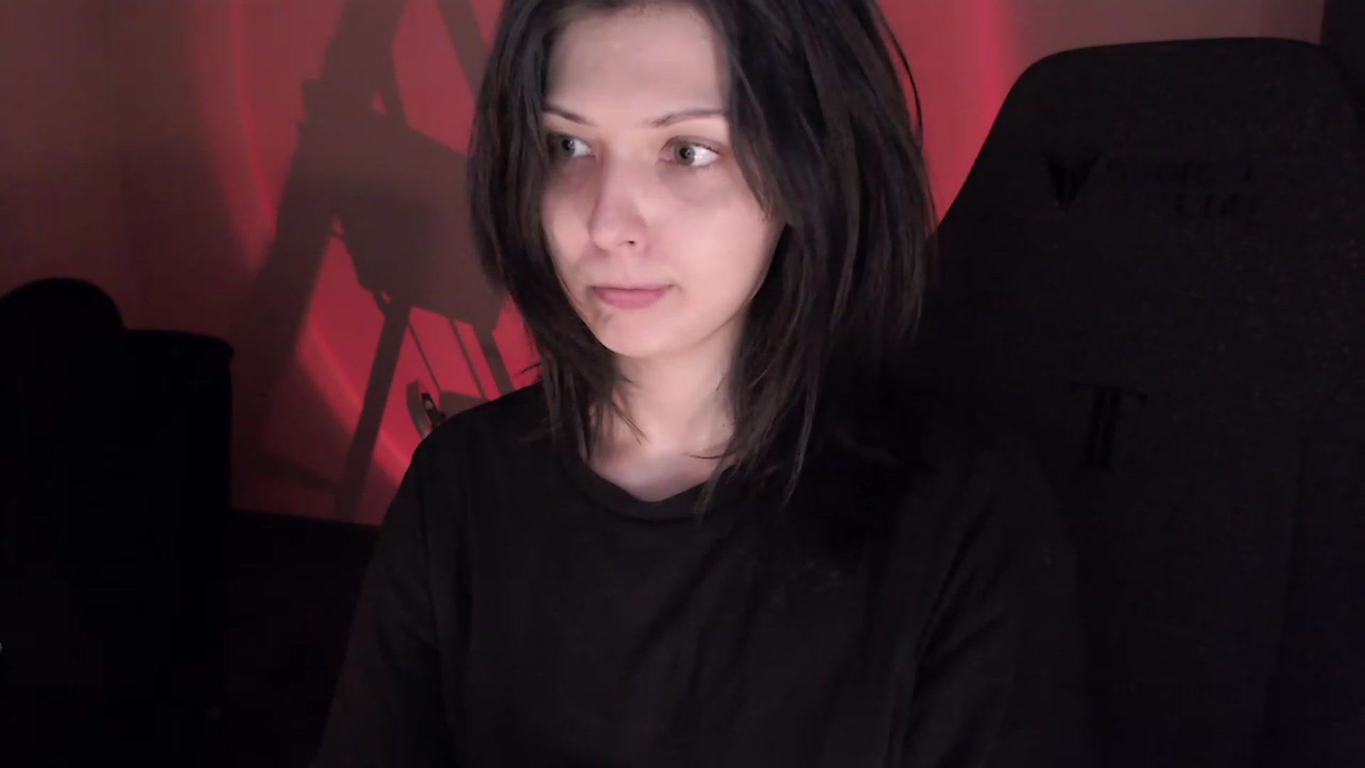 Gallery image thumbnail from r00m704v01d's myfreecams stream on, 02/18/2023, 08:11 image 19 of 20