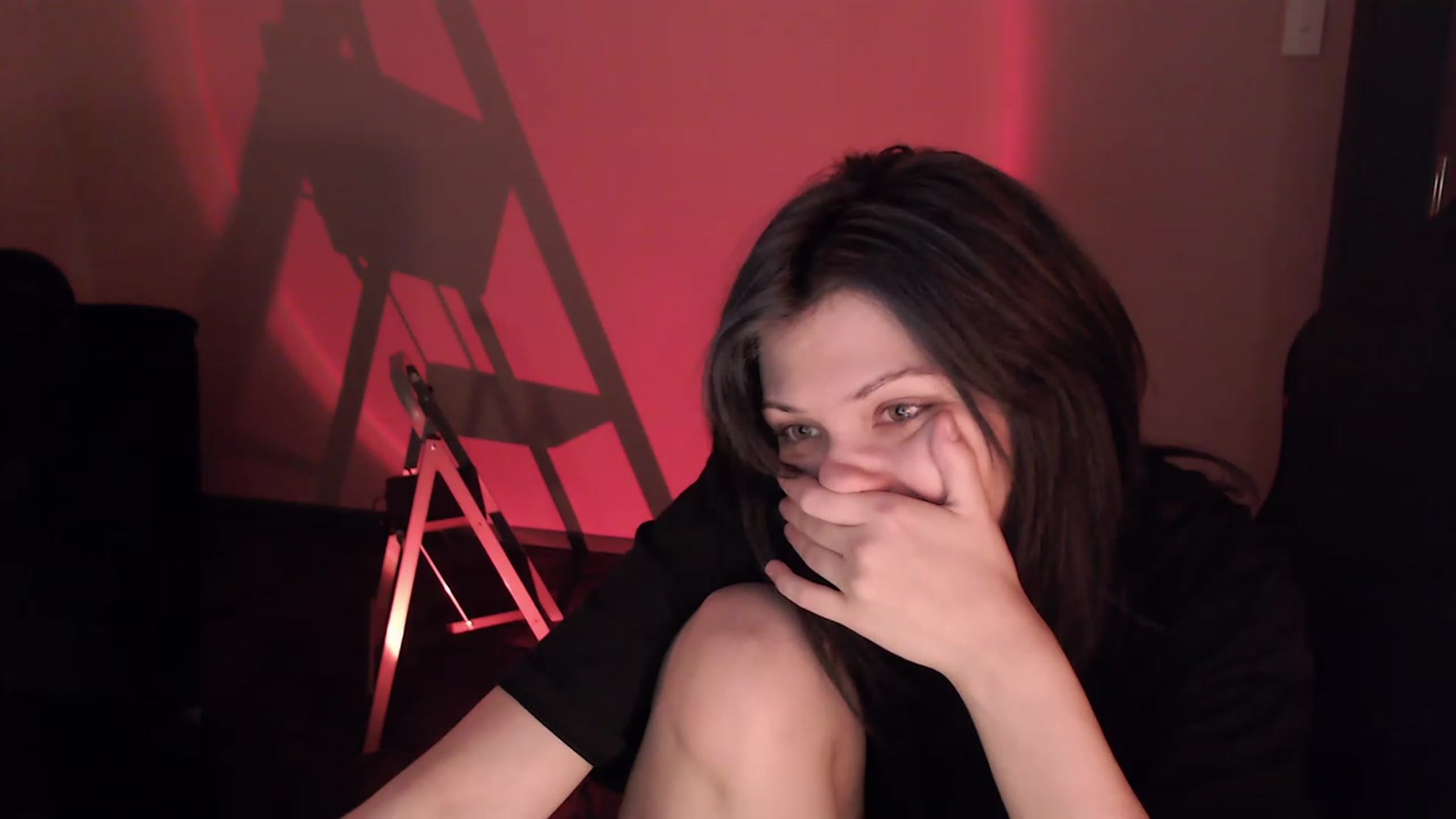 Gallery image thumbnail from r00m704v01d's myfreecams stream on, 02/18/2023, 08:11 image 17 of 20