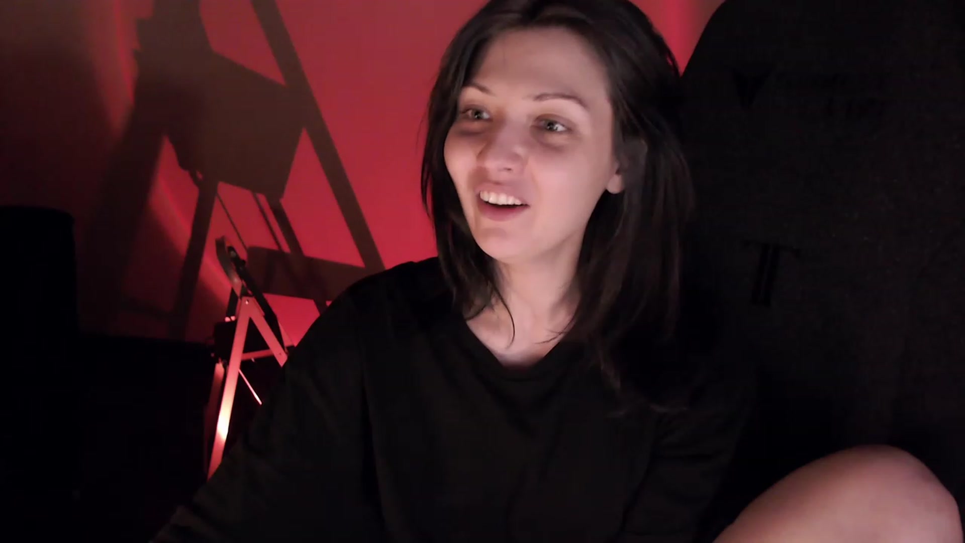 Gallery image thumbnail from r00m704v01d's myfreecams stream on, 02/18/2023, 11:12 image 3 of 20