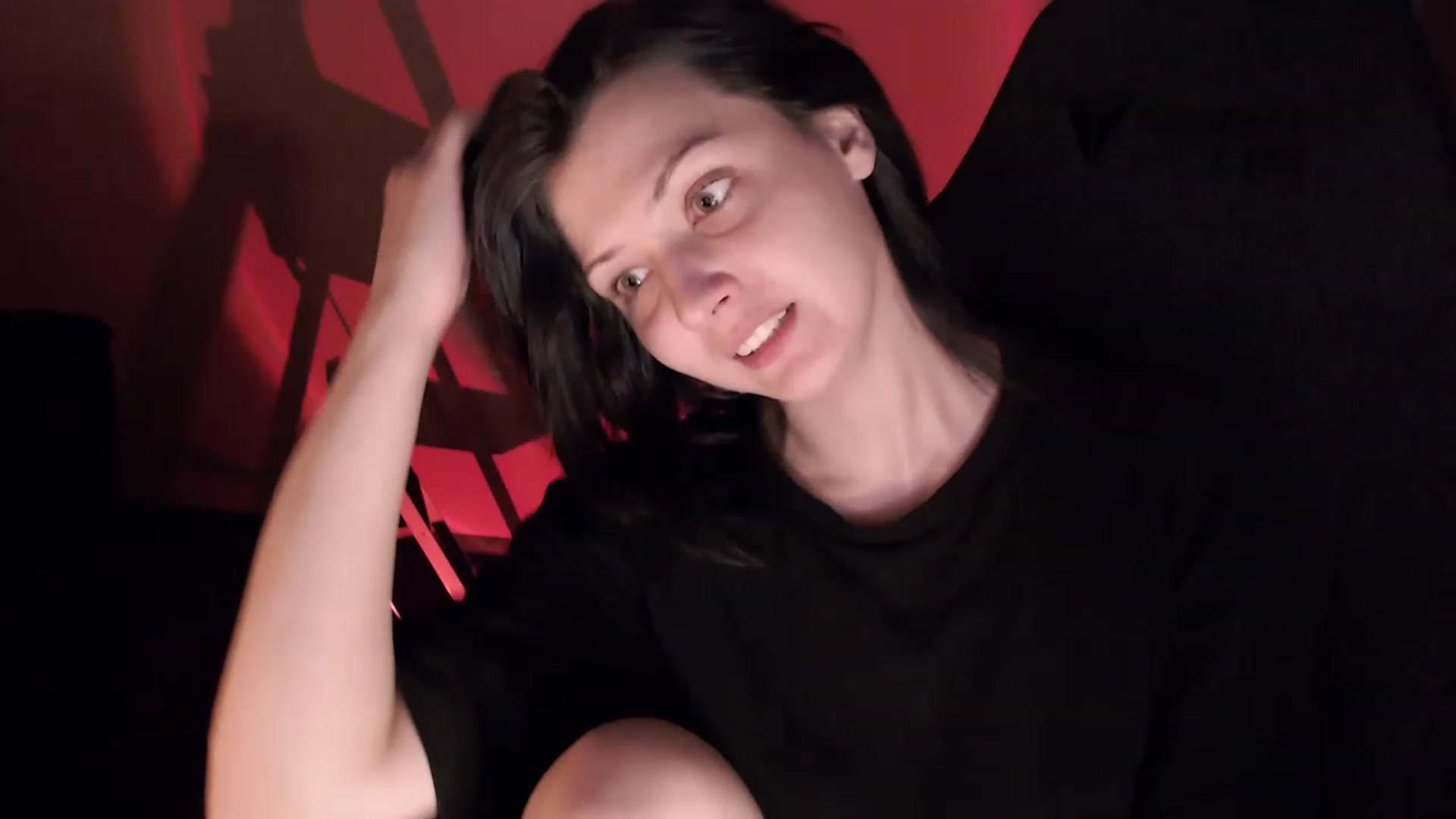 Gallery image thumbnail from r00m704v01d's myfreecams stream on, 02/18/2023, 11:12 image 12 of 20