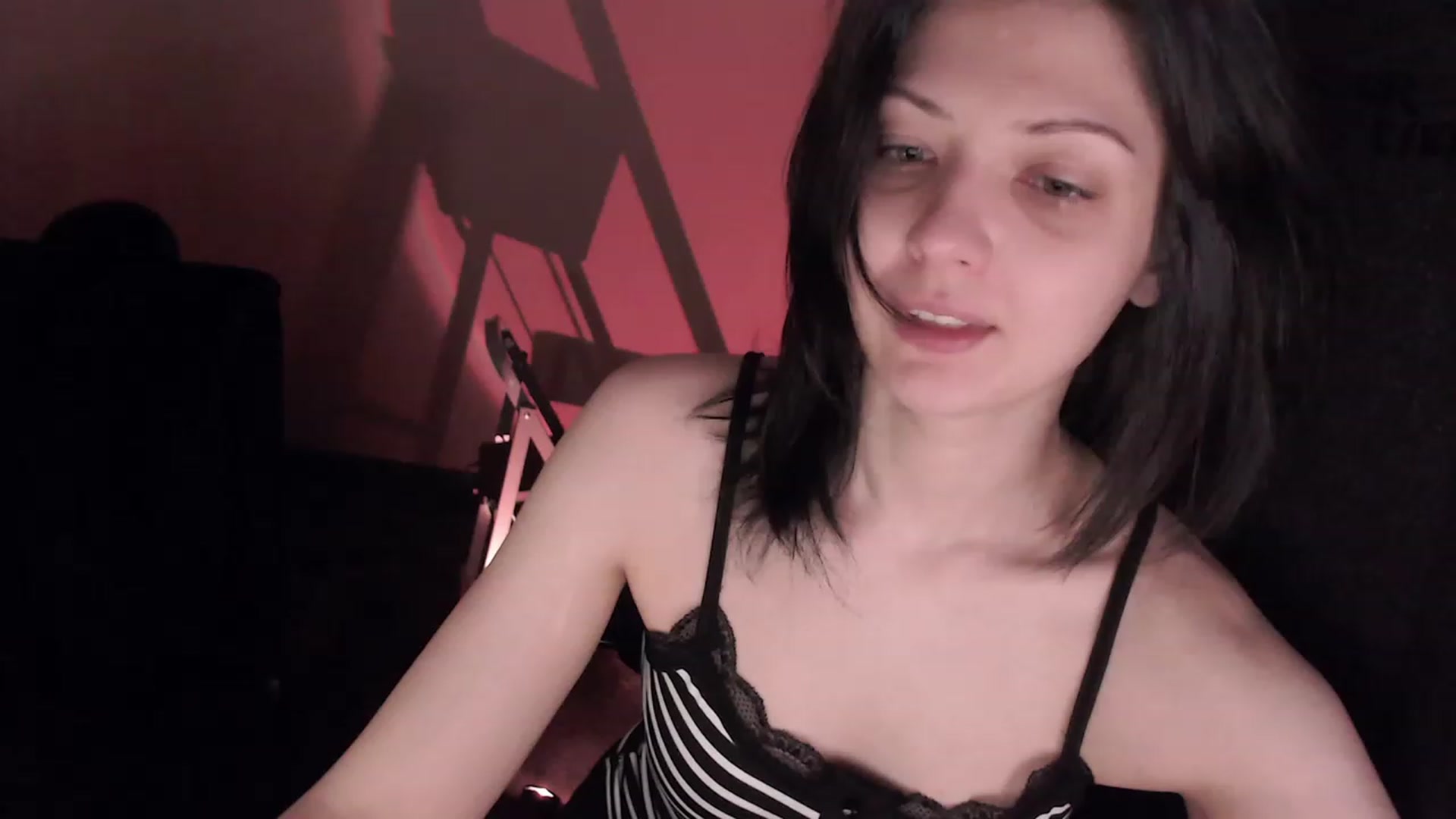Gallery image thumbnail from r00m704v01d's myfreecams stream on, 02/19/2023, 04:54 image 1 of 20