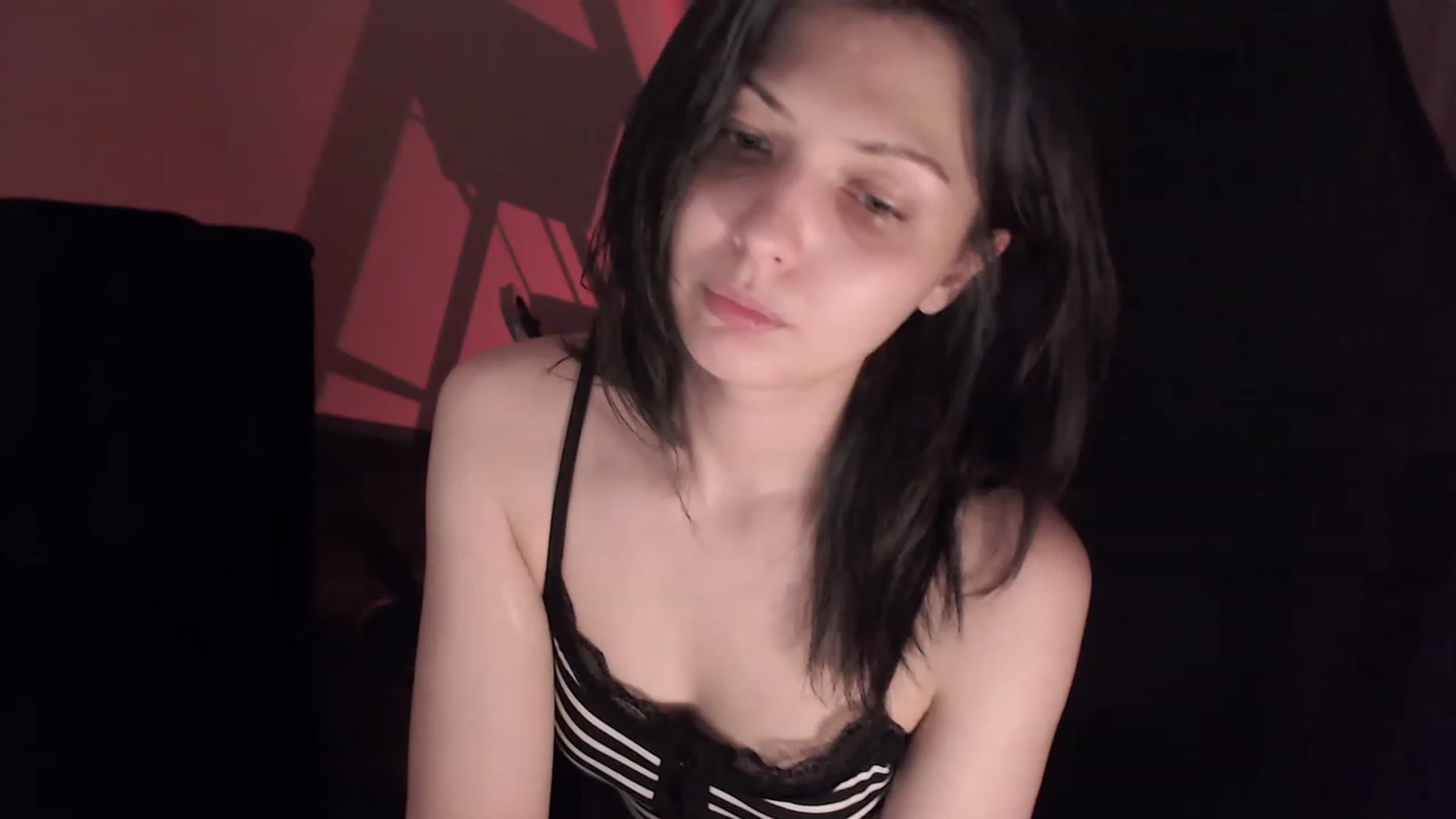 Gallery image thumbnail from r00m704v01d's myfreecams stream on, 02/19/2023, 05:34 image 7 of 20