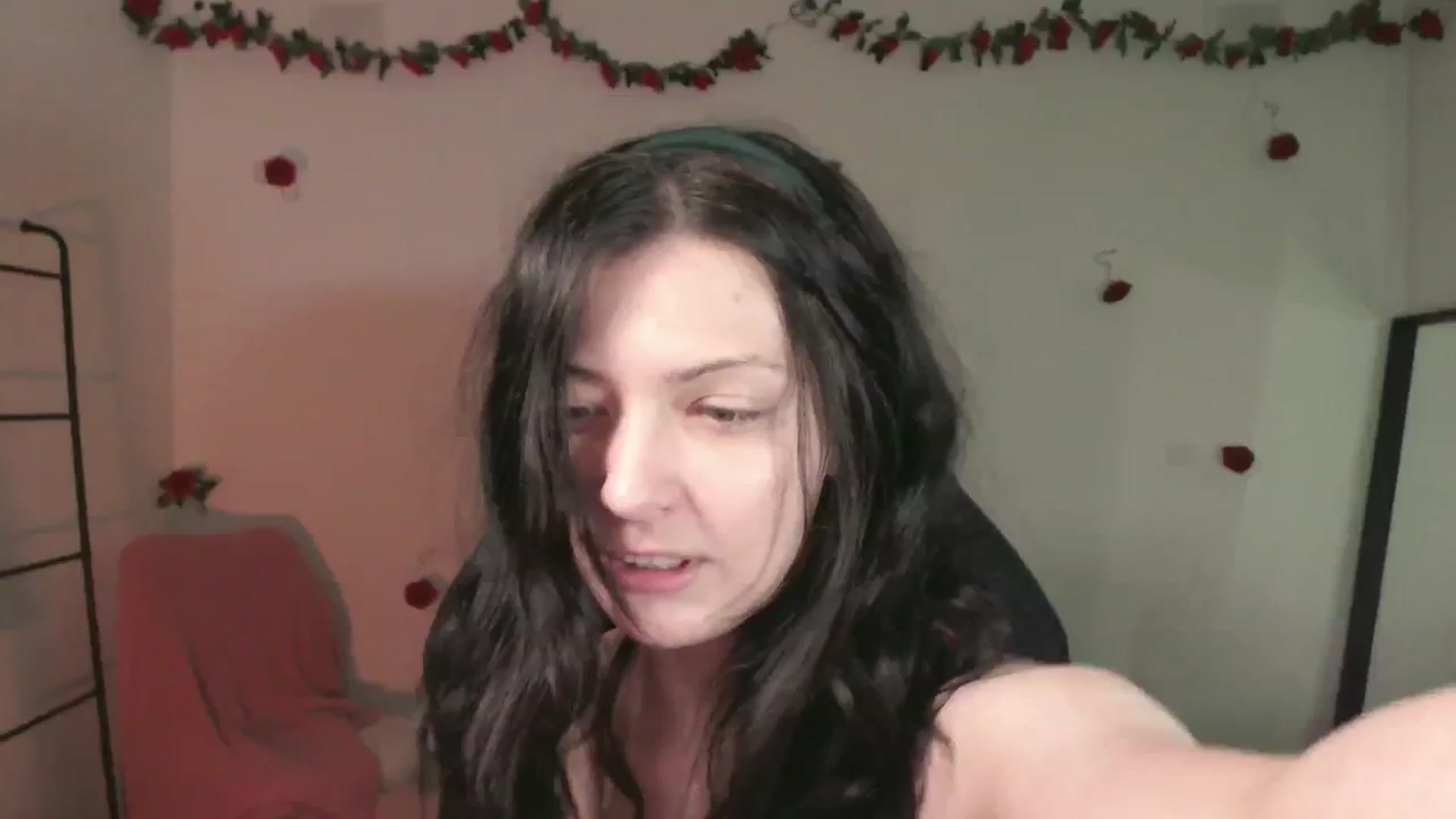 Gallery image thumbnail from r00m704v01d's myfreecams stream on, 03/18/2024, 05:19 image 2 of 20