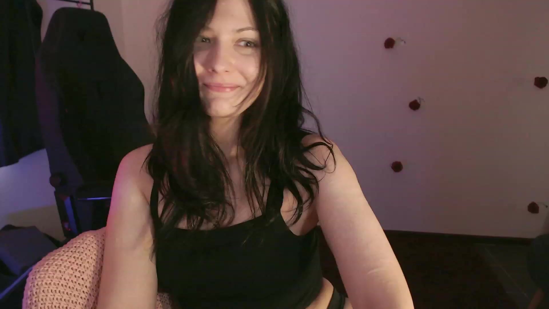 Gallery image thumbnail from r00m704v01d's myfreecams stream on, 03/19/2024, 03:03 image 5 of 20