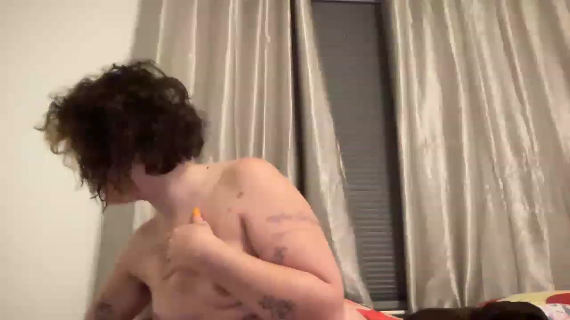 Gallery image thumbnail from rainbowemily's myfreecams stream on, 11/28/2022, 13:19 image 17 of 20
