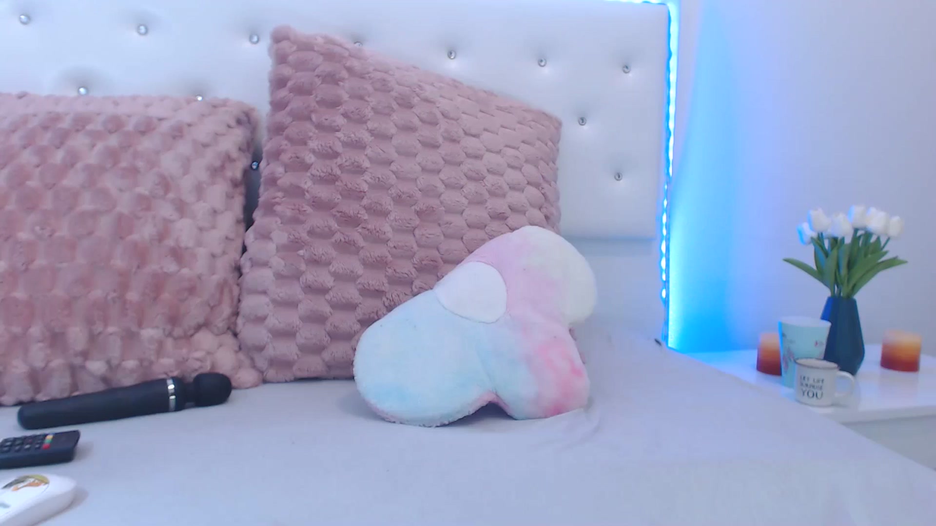 Gallery image thumbnail from rainbowsky's myfreecams stream on, 11/23/2024, 16:51 image 8 of 20