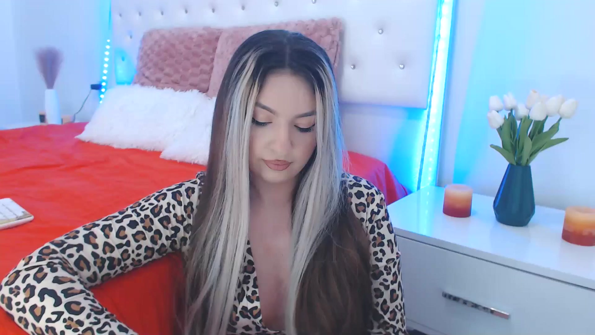 Gallery image thumbnail from rainbowsky's myfreecams stream on, 01/15/2025, 02:17 image 3 of 20