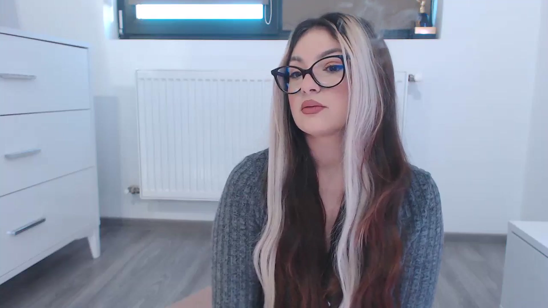 Gallery image thumbnail from rainbowsky's myfreecams stream on, 01/23/2025, 14:19 image 10 of 20