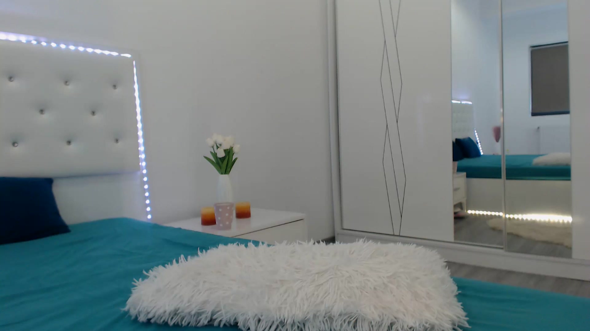 Gallery image thumbnail from rainbowsky's myfreecams stream on, 05/04/2025, 16:31 image 1 of 20