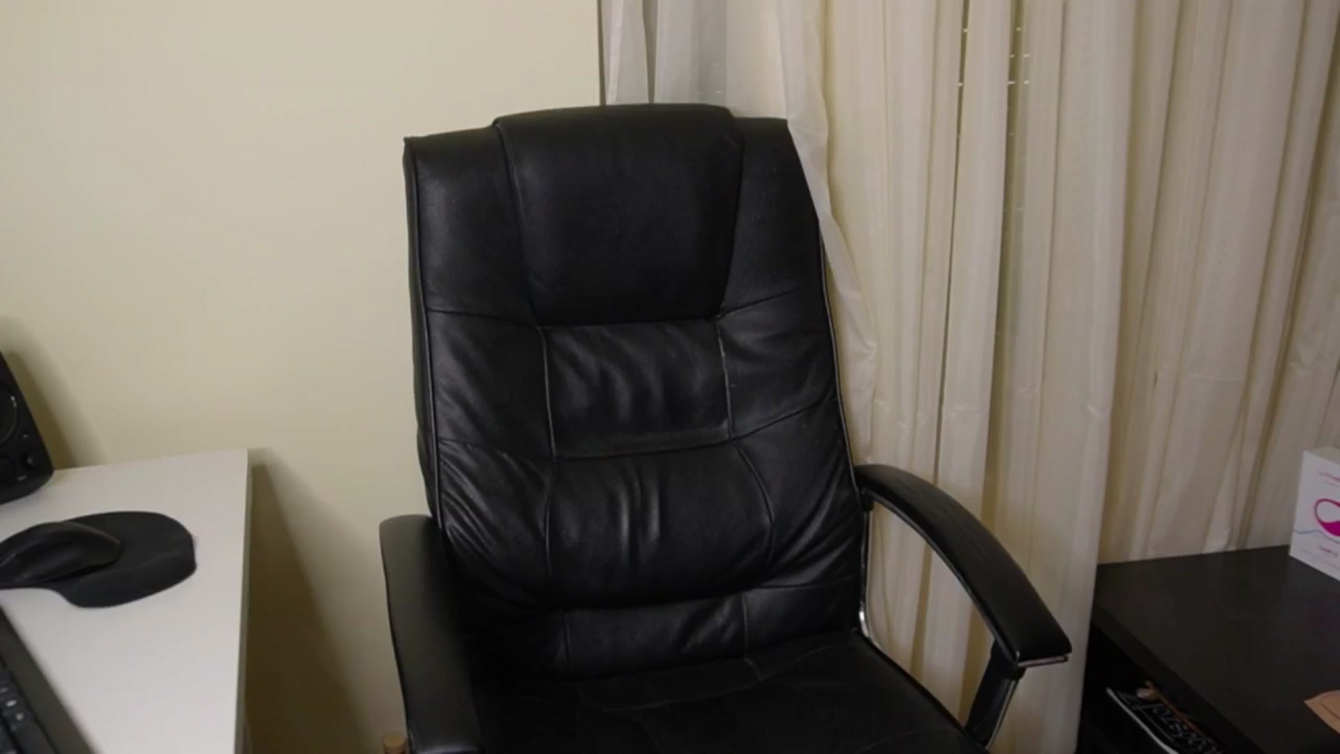 Gallery image thumbnail from realmiagold's myfreecams stream on, 06/09/2024, 10:17 image 17 of 20