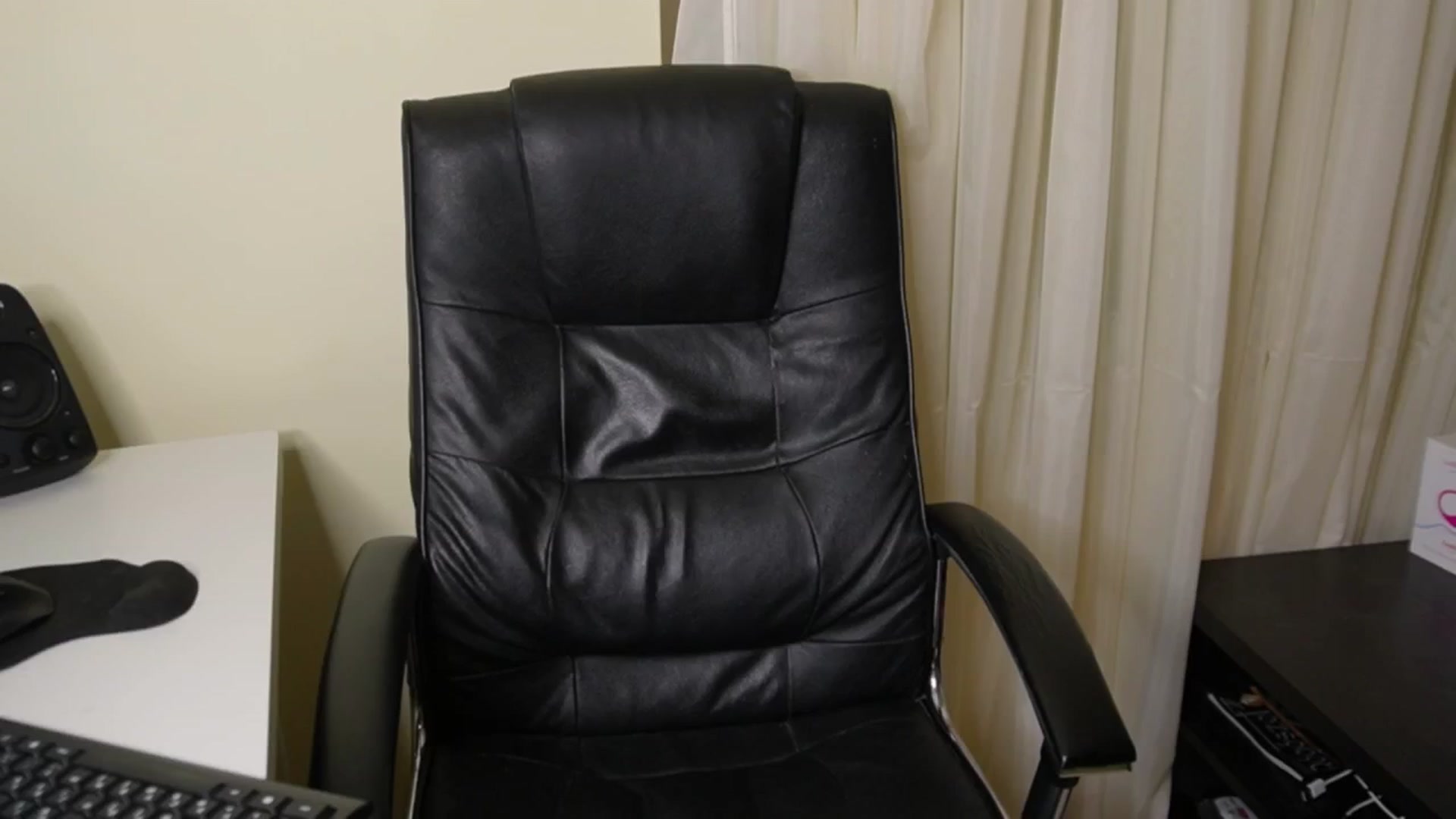 Gallery image thumbnail from realmiagold's myfreecams stream on, 06/10/2024, 05:31 image 14 of 20
