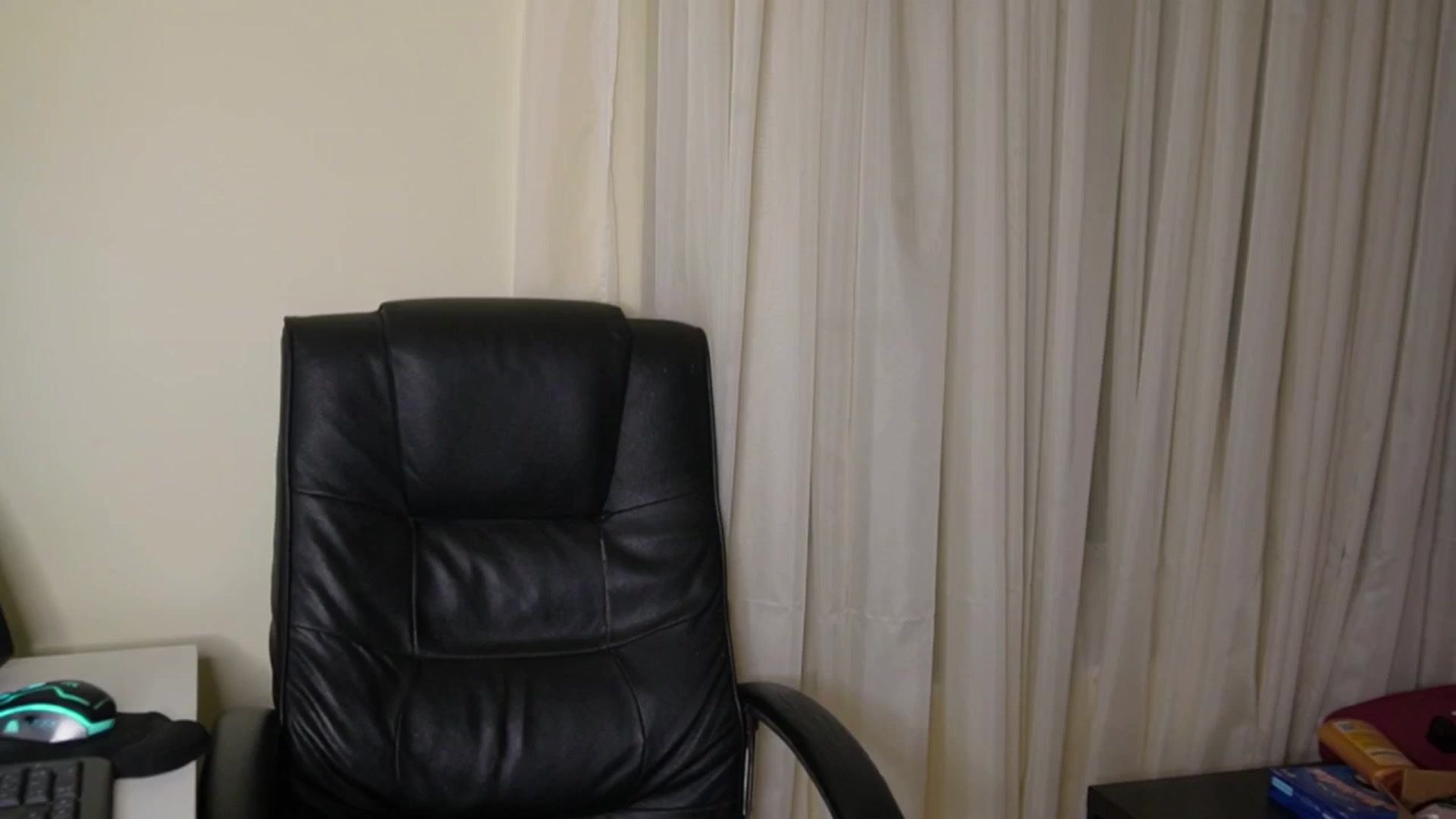 Gallery image thumbnail from realmiagold's myfreecams stream on, 07/13/2024, 18:45 image 12 of 20