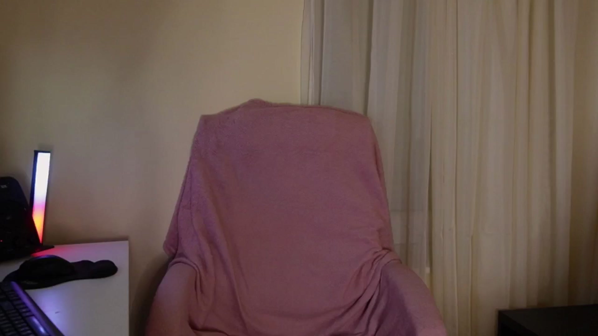 Gallery image thumbnail from realmiagold's myfreecams stream on, 08/02/2024, 07:50 image 1 of 20