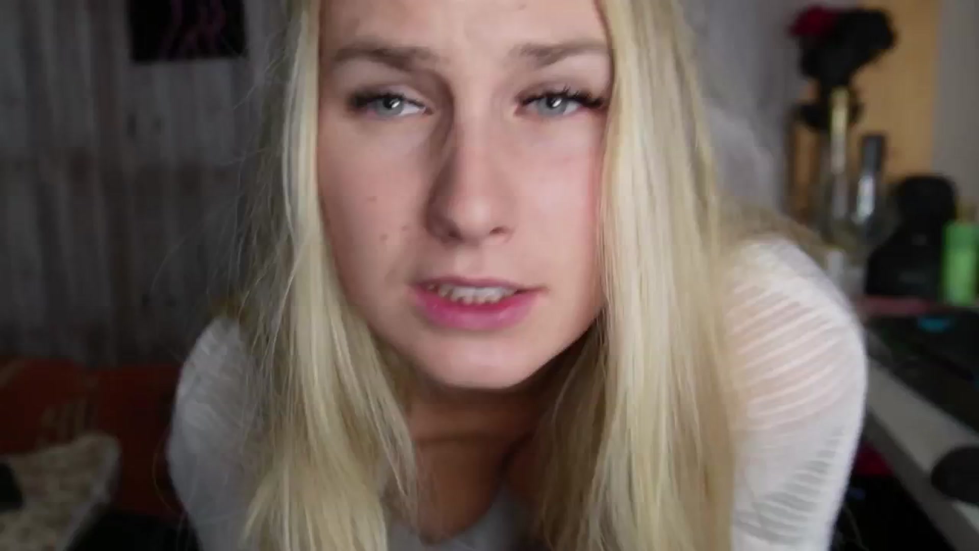 Gallery image thumbnail from realmiagold's myfreecams stream on, 11/21/2024, 05:48 image 9 of 20