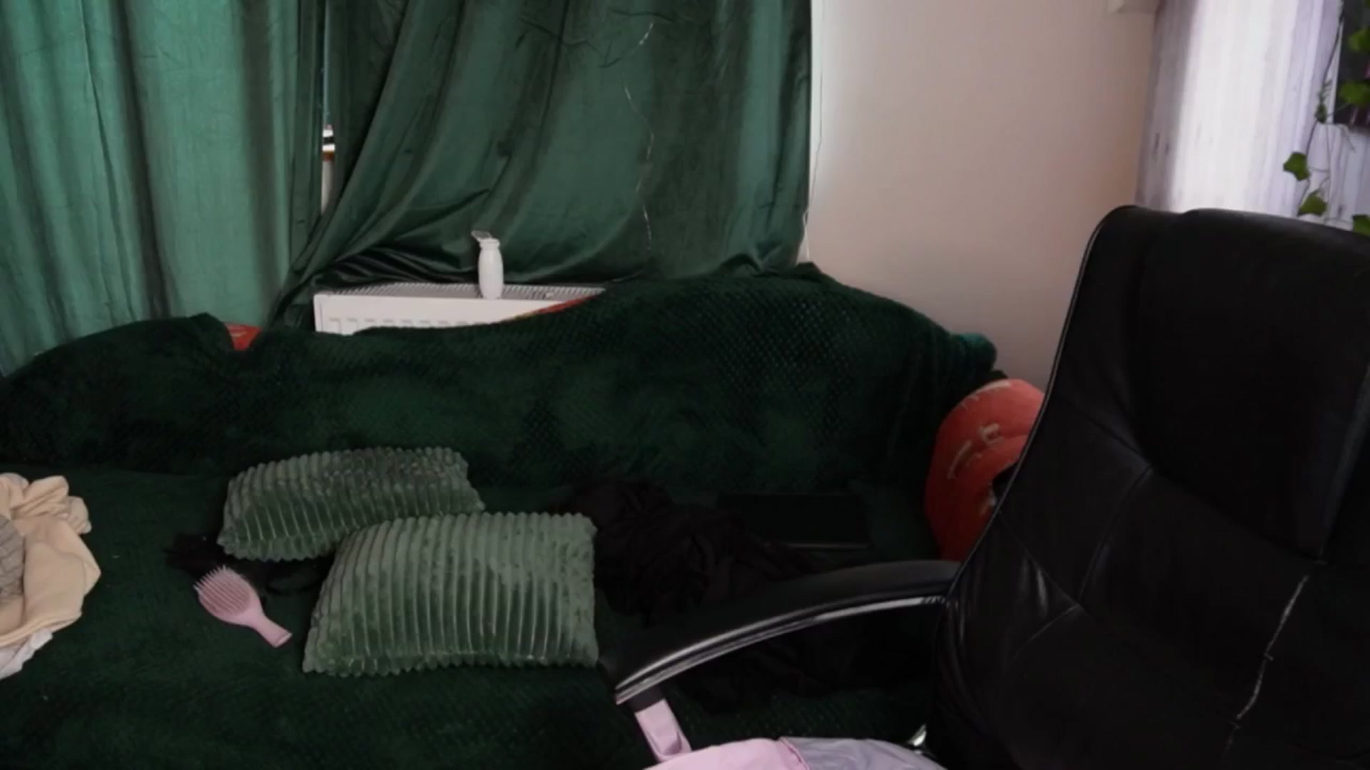 Gallery image thumbnail from realmiagold's myfreecams stream on, 02/09/2025, 09:55 image 10 of 20