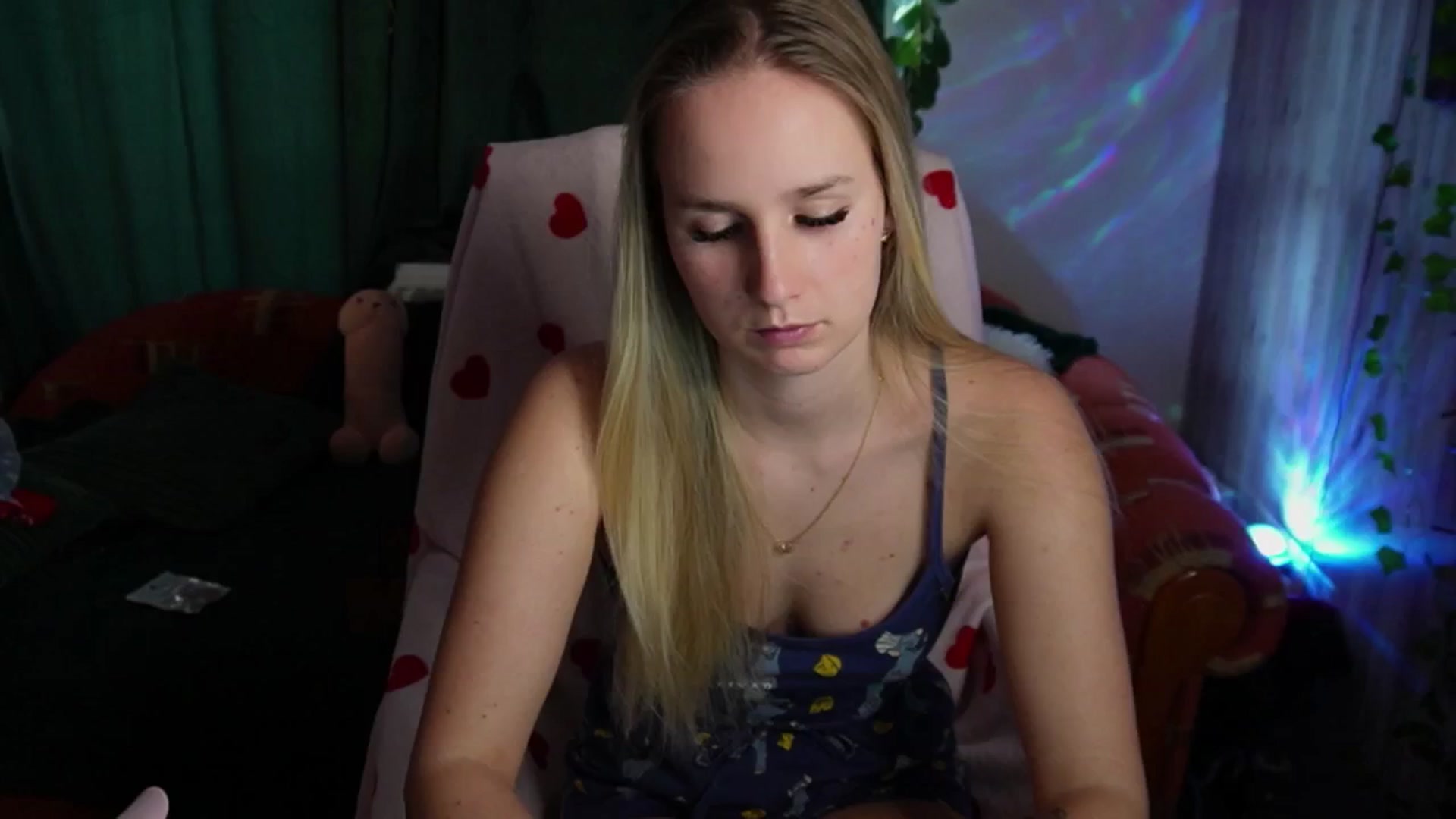 Gallery image thumbnail from realmiagold's myfreecams stream on, 03/05/2025, 10:34 image 7 of 20