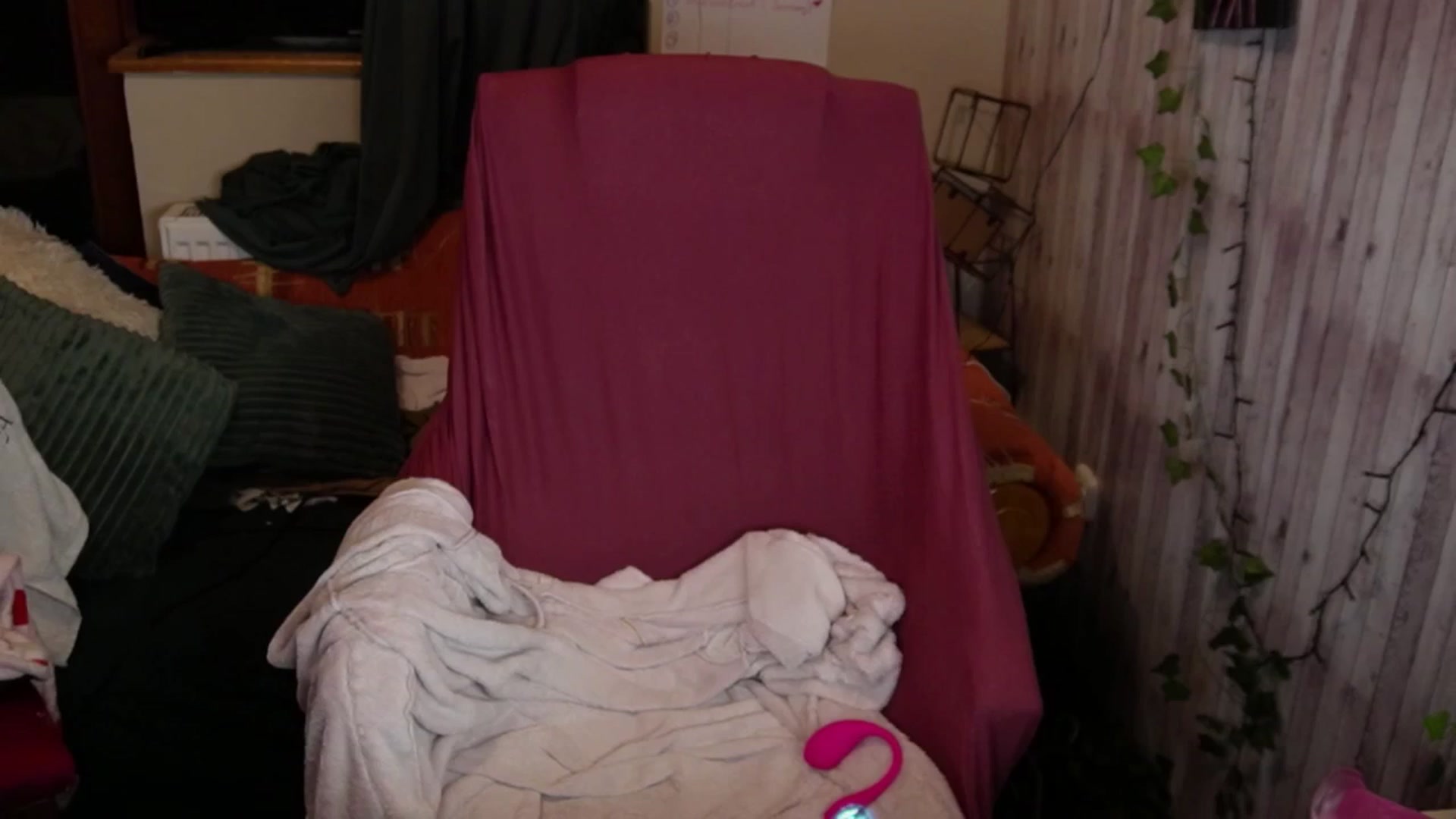 Gallery image thumbnail from realmiagold's myfreecams stream on, 07/29/2025, 20:39 image 20 of 20