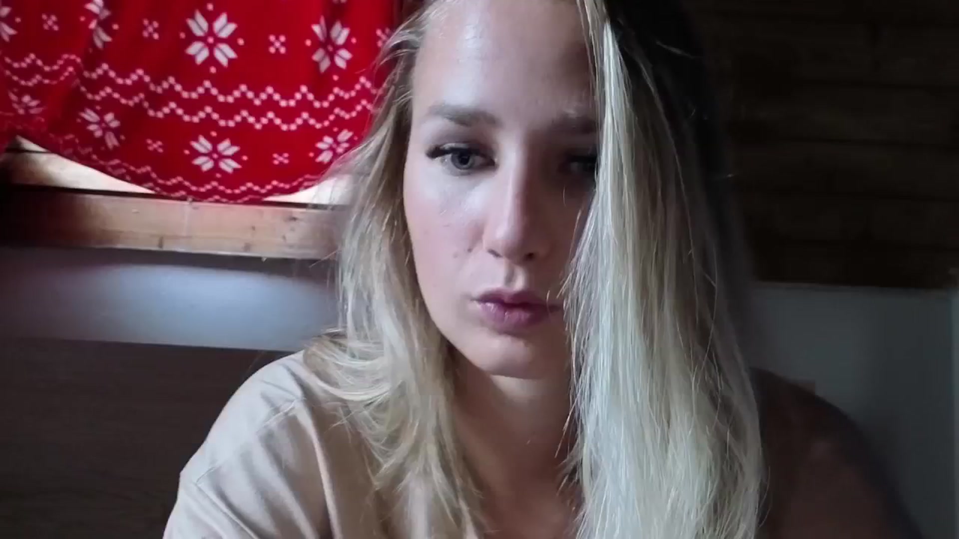 Gallery image thumbnail from realmiagold's myfreecams stream on, 09/17/2025, 05:41 image 6 of 20