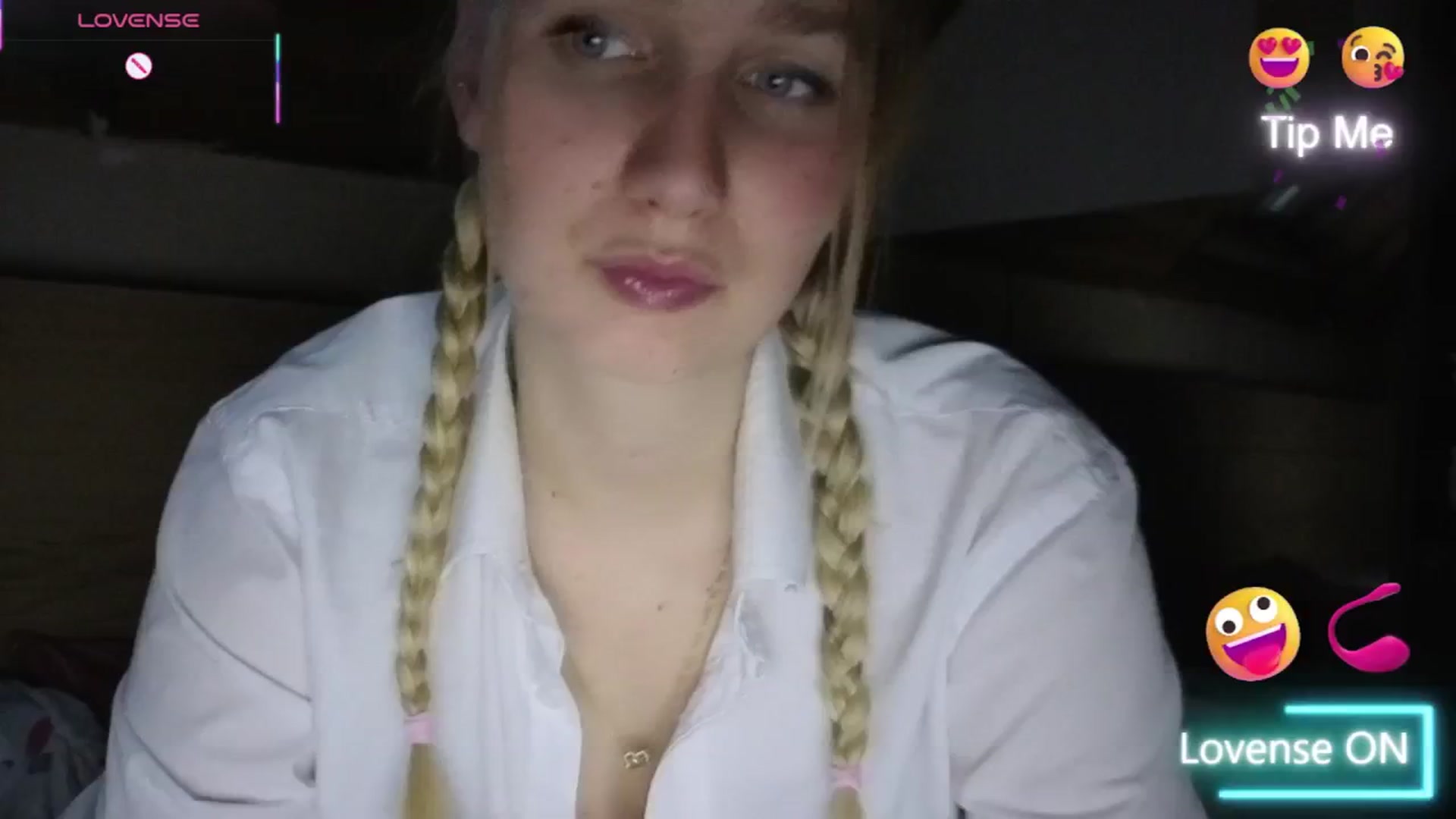 Gallery image thumbnail from realmiagold's myfreecams stream on, 03/19/2026, 17:28 image 15 of 20