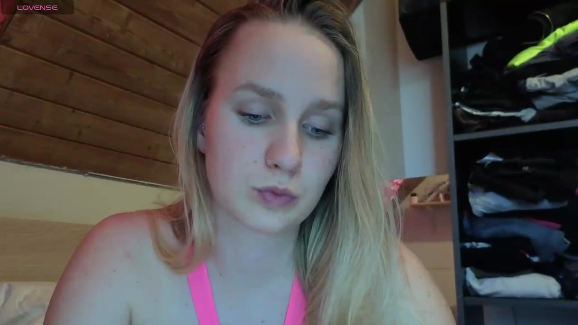 Gallery image thumbnail from realmiagold's myfreecams stream on, 05/09/2026, 16:49 image 20 of 20