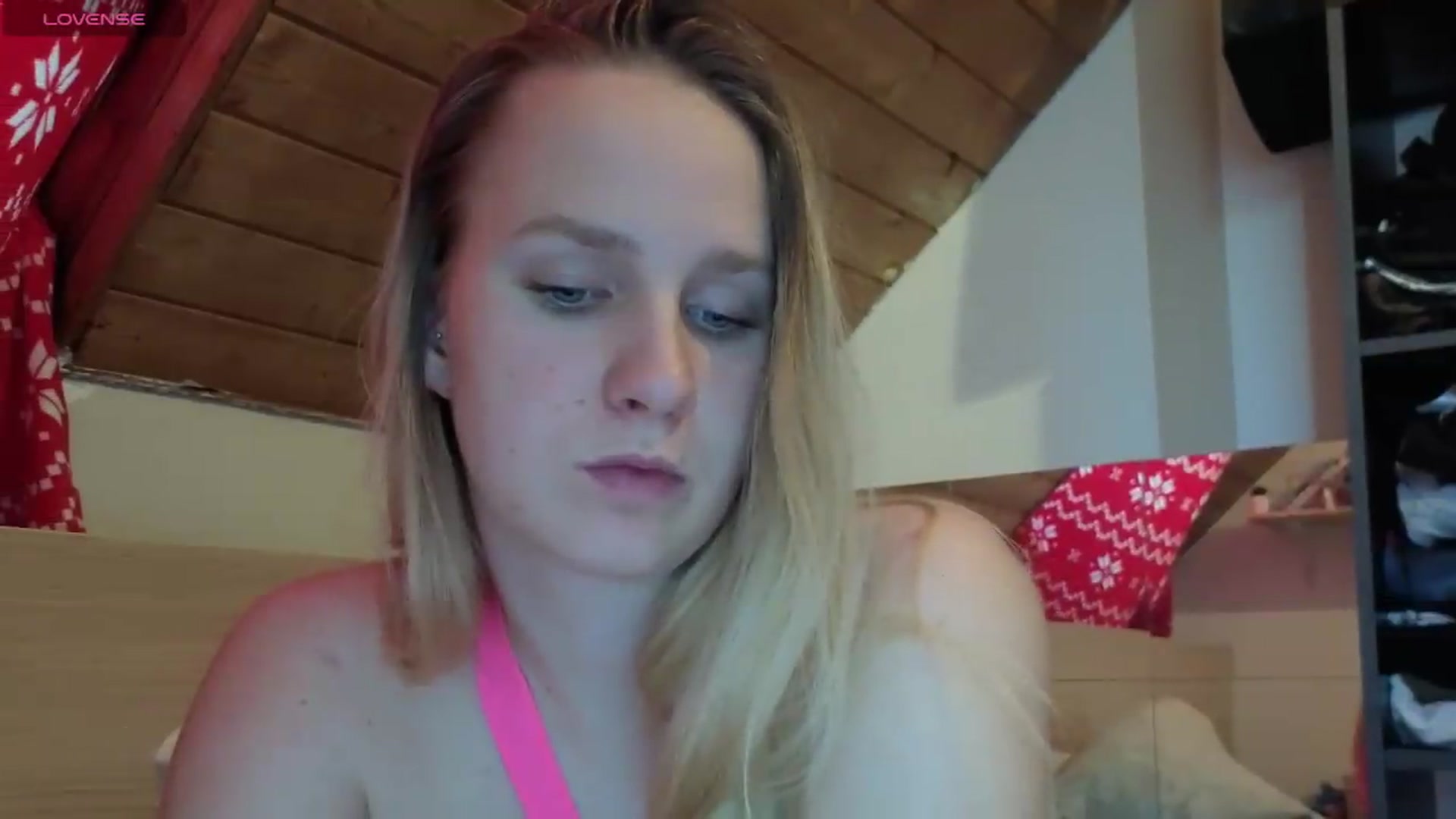 Gallery image thumbnail from realmiagold's myfreecams stream on, 05/09/2026, 16:49 image 19 of 20