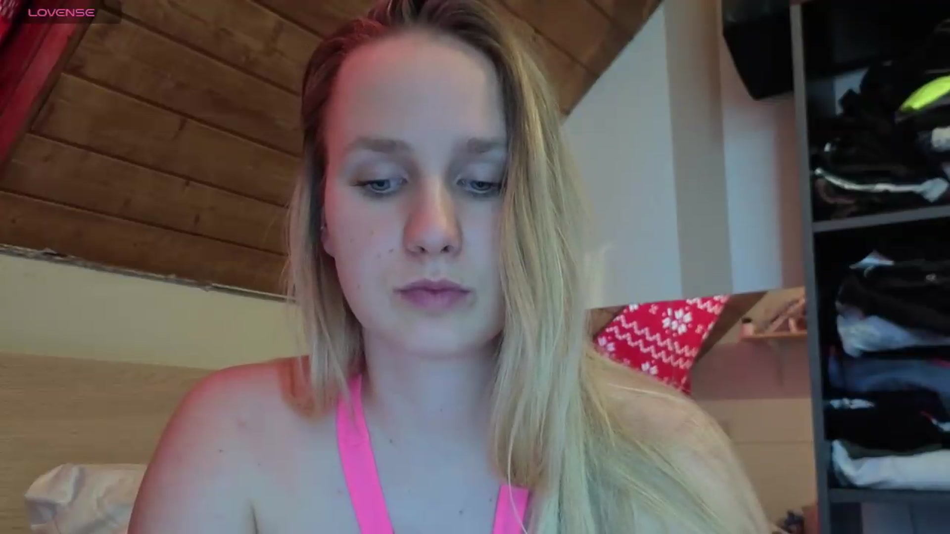 Gallery image thumbnail from realmiagold's myfreecams stream on, 05/09/2026, 16:49 image 12 of 20