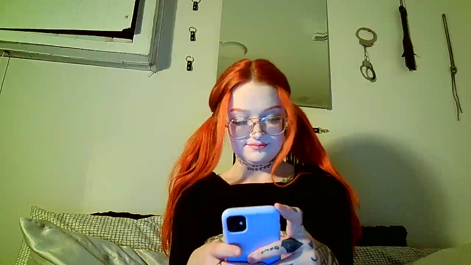 Gallery image thumbnail from redheadpistol's myfreecams stream on, 04/03/2025, 01:55 image 15 of 20
