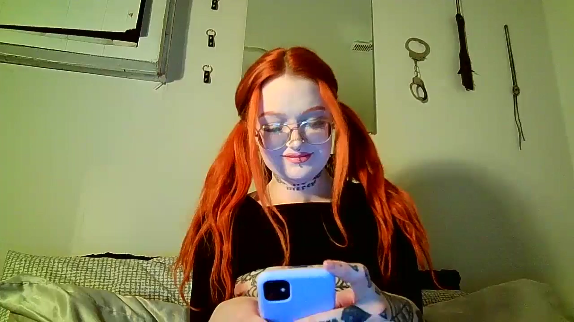 Gallery image thumbnail from redheadpistol's myfreecams stream on, 04/03/2025, 01:55 image 1 of 20